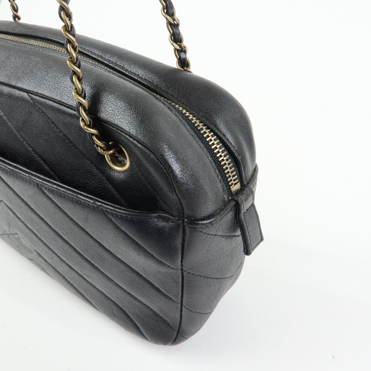 CHANEL Chevron Calf Leather Chain Shoulder Crossbody Bag Balck