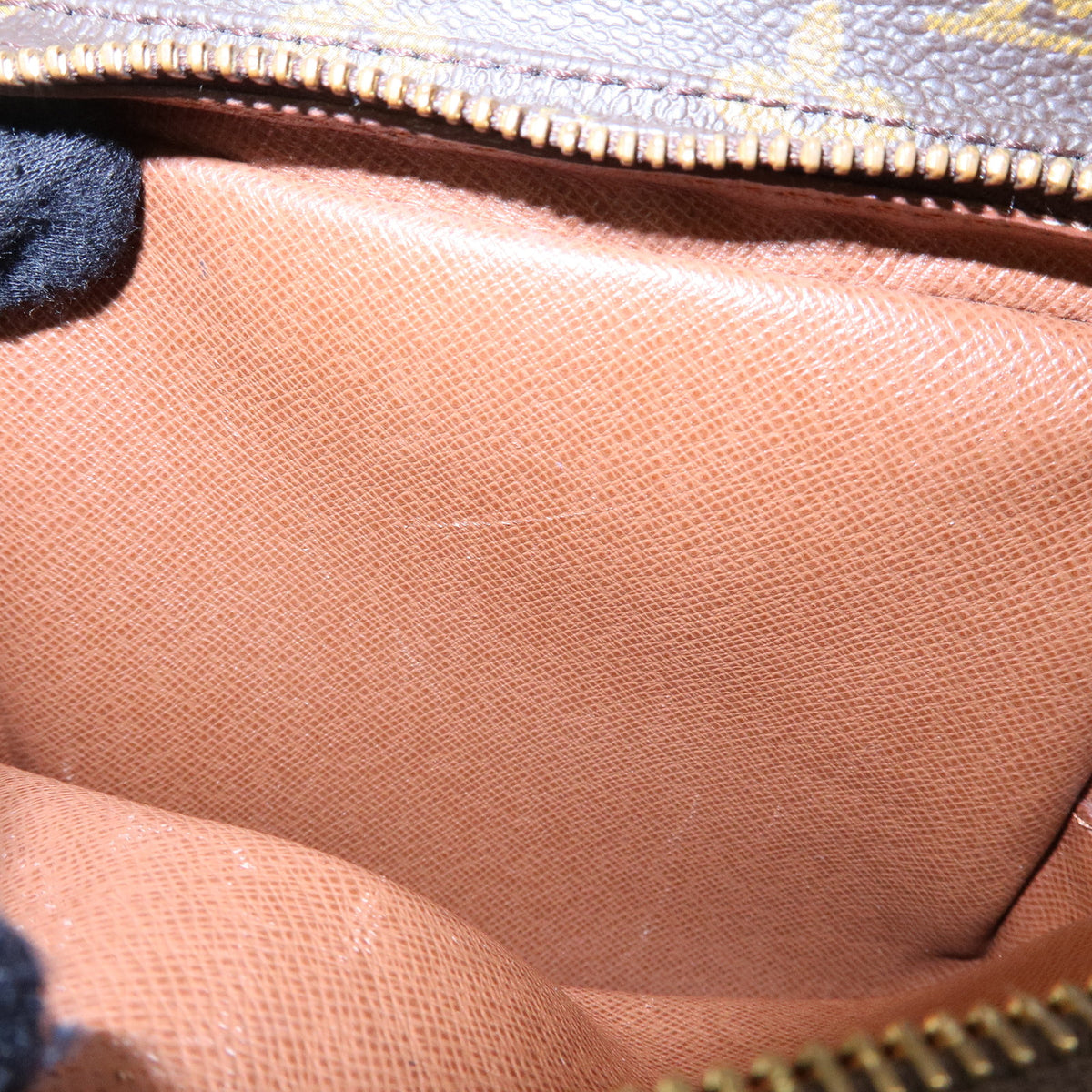 Louis Vuitton Monogram Amazone Shoulder Bag Crossbody Bag M45236
