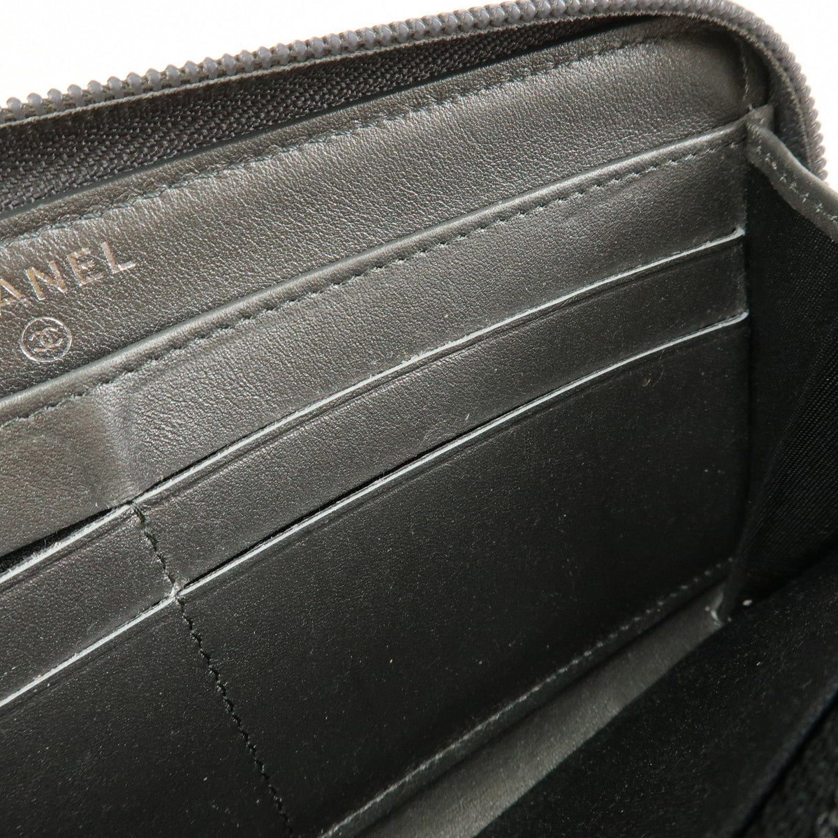 CHANEL COCO Mark Caviarskin Round Zippy Wallet Metallic Gray