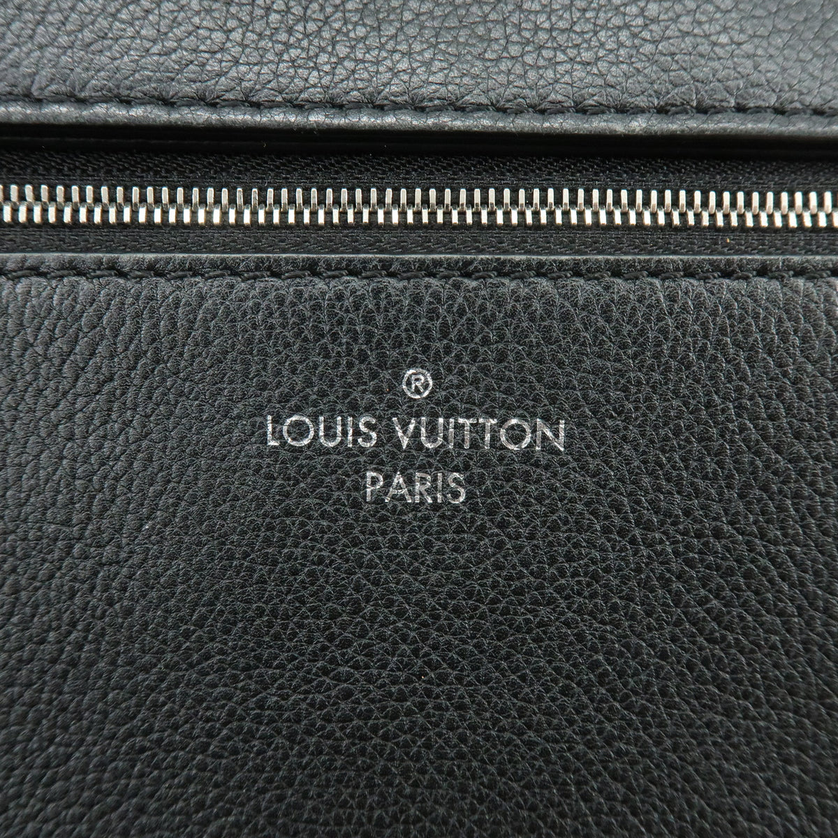 Louis Vuitton My Lockme Satchel Grained Calf Skin Hand Bag Noir M54849
