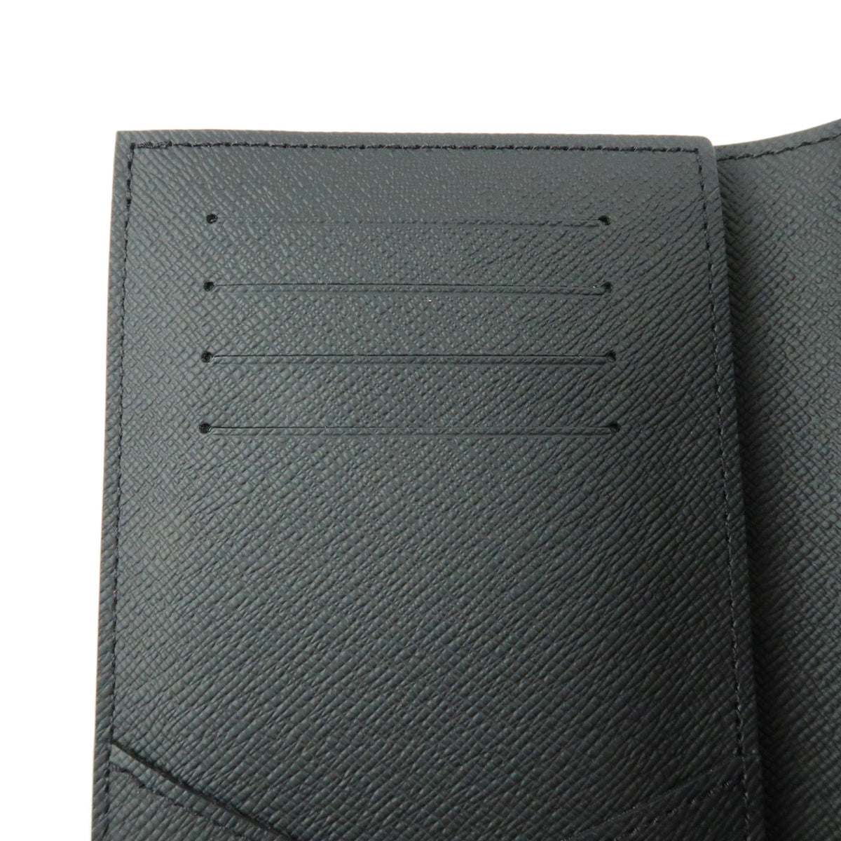 Louis Vuitton Monogram Eclips Couverture de Passeport NM M64501