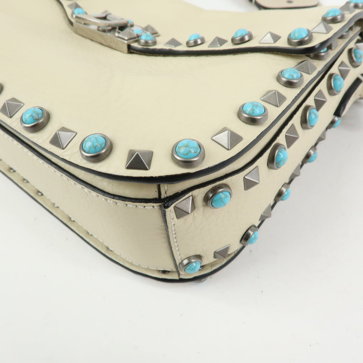 VALENTINO Rockstuds Rolling Guitar Strap Leather Shoulder Bag Ivory