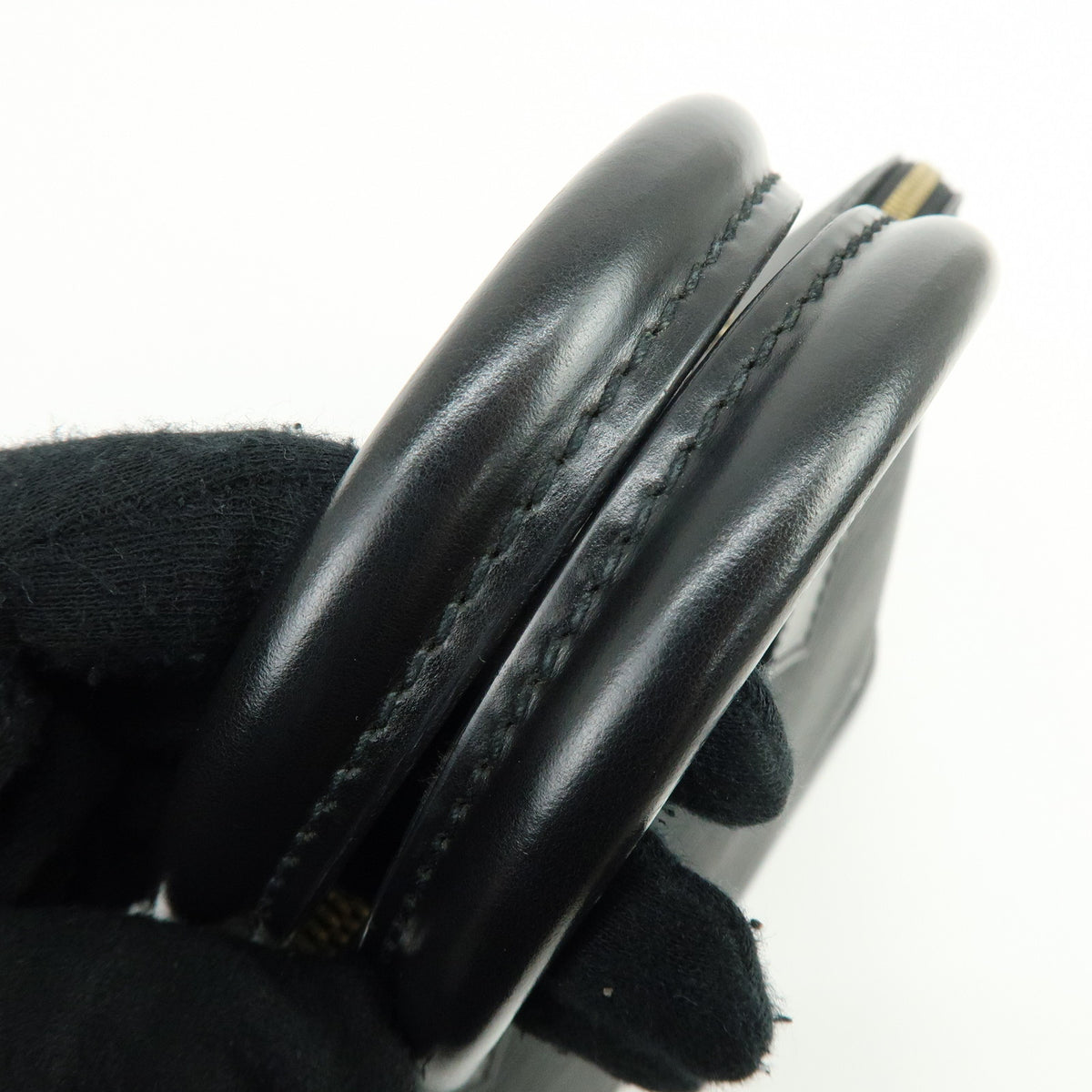 Louis Vuitton Epi Alma PM Leather Hand Bag Noir Black M52142