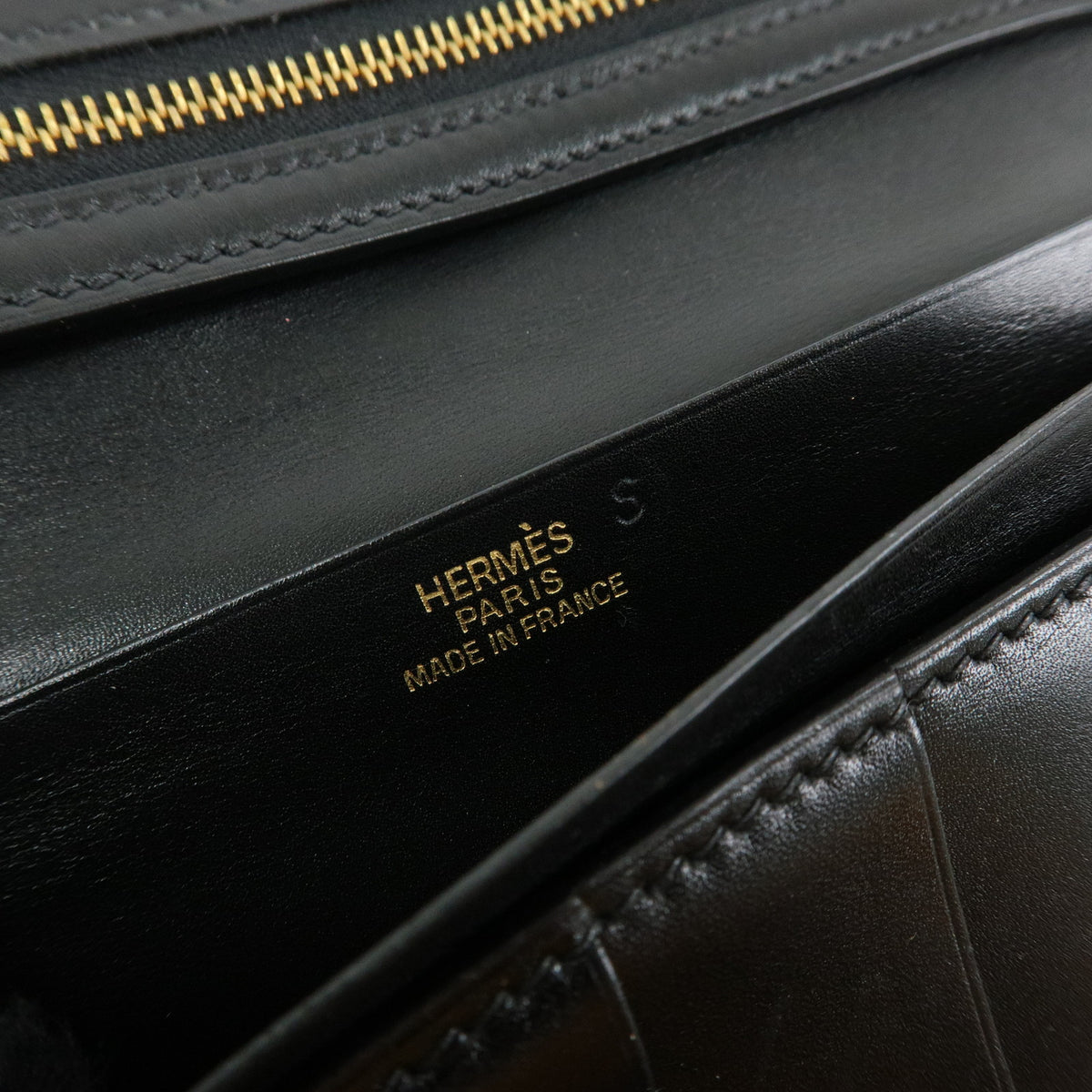 HERMES Bearn Leather Bi-fold Long Wallet □I Stamped Black Gold