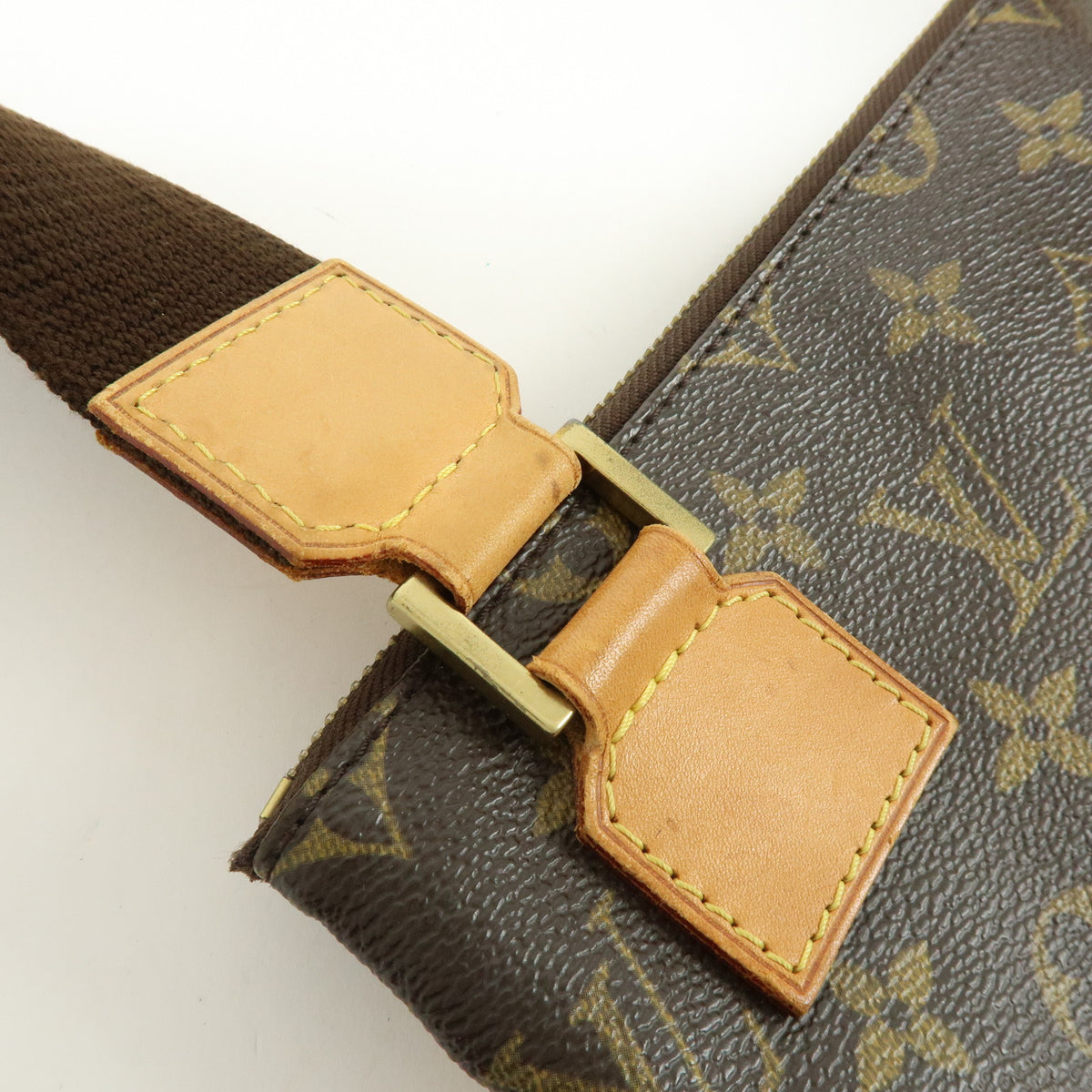 Louis Vuitton Monogram Pochette Bosphore Shoulder Bag M40044
