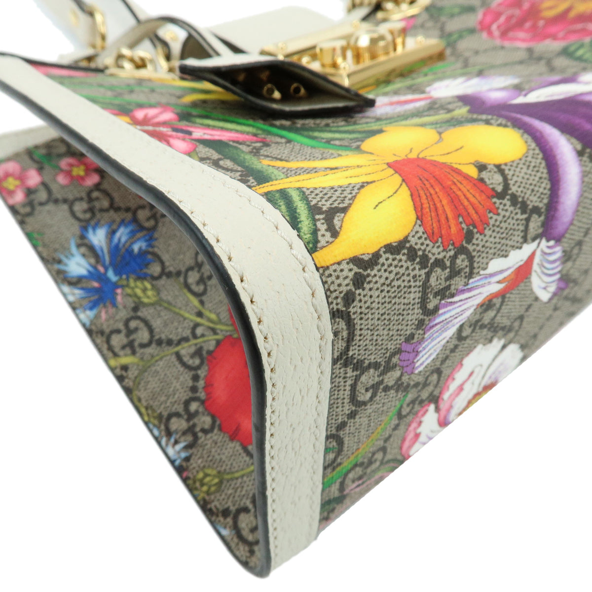 GUCCI Padlock Flora GG Small GG Supreme Chain Shoulder Bag White 498156