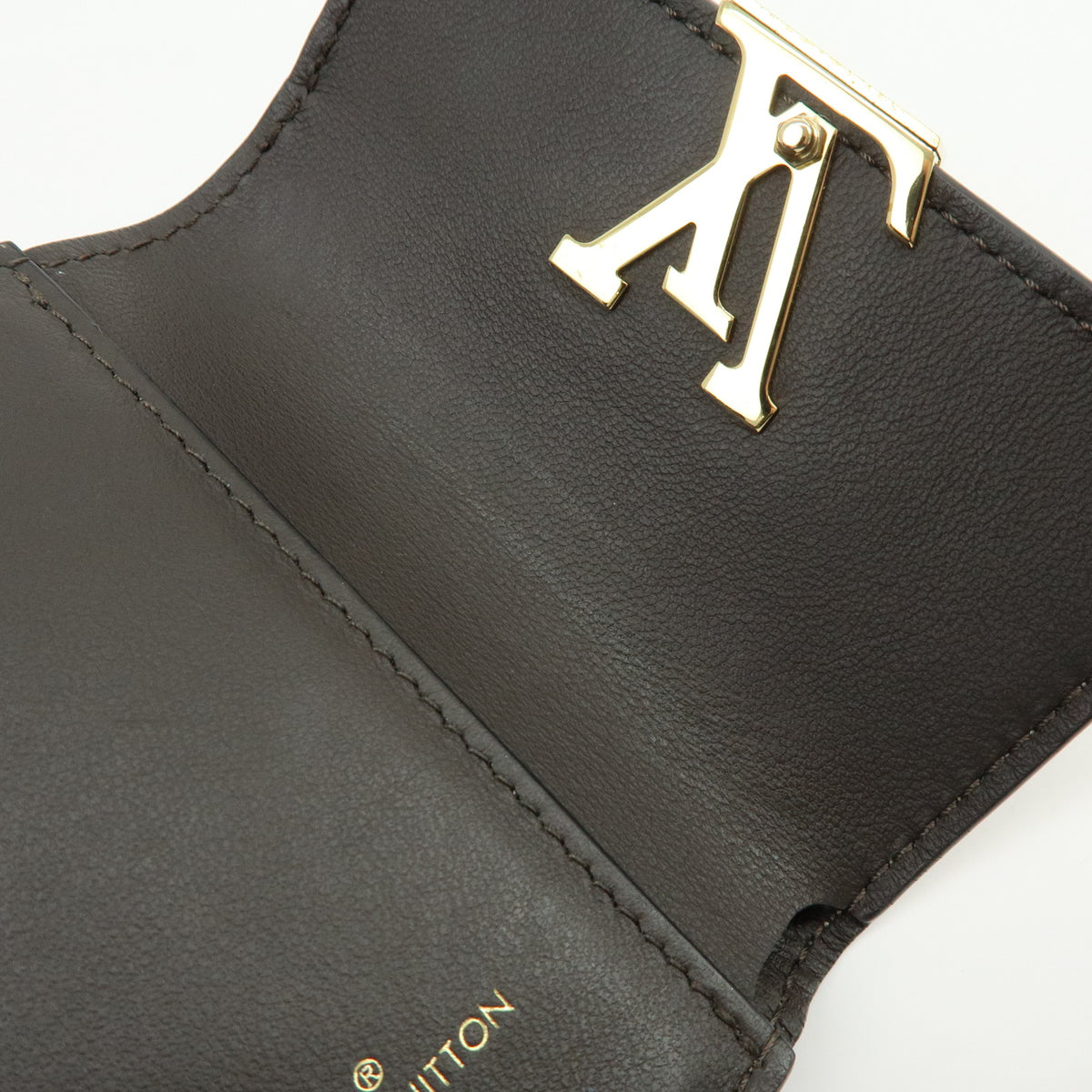 Louis Vuitton Portefeuille Capcines Galet Compact Wallet Galet M68747