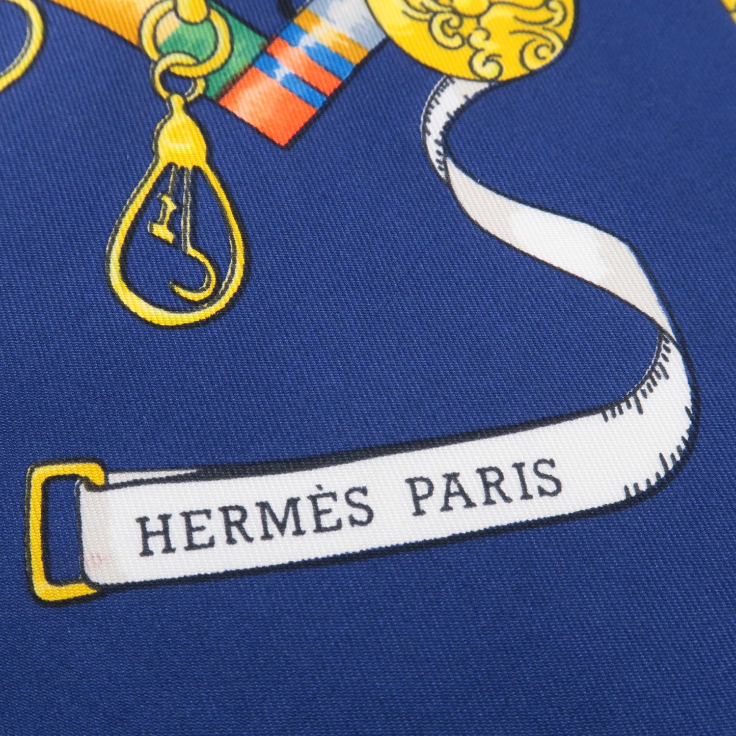 HERMES Carre 90 100% Silk Scarf Pelile Main Seamstress Print Navy