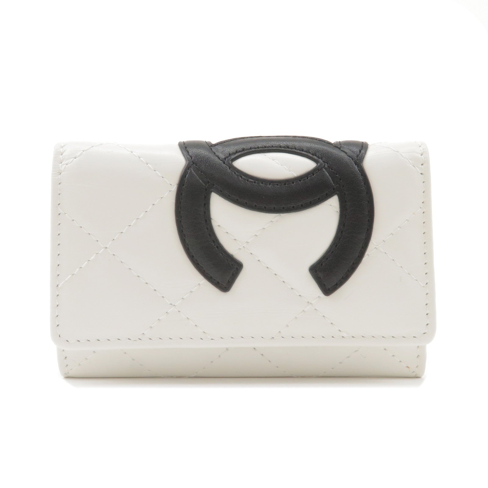 CHANEL-Cambon-Line-Lamb-Skin-6-Ring-Key-Case-White-Black-A26723