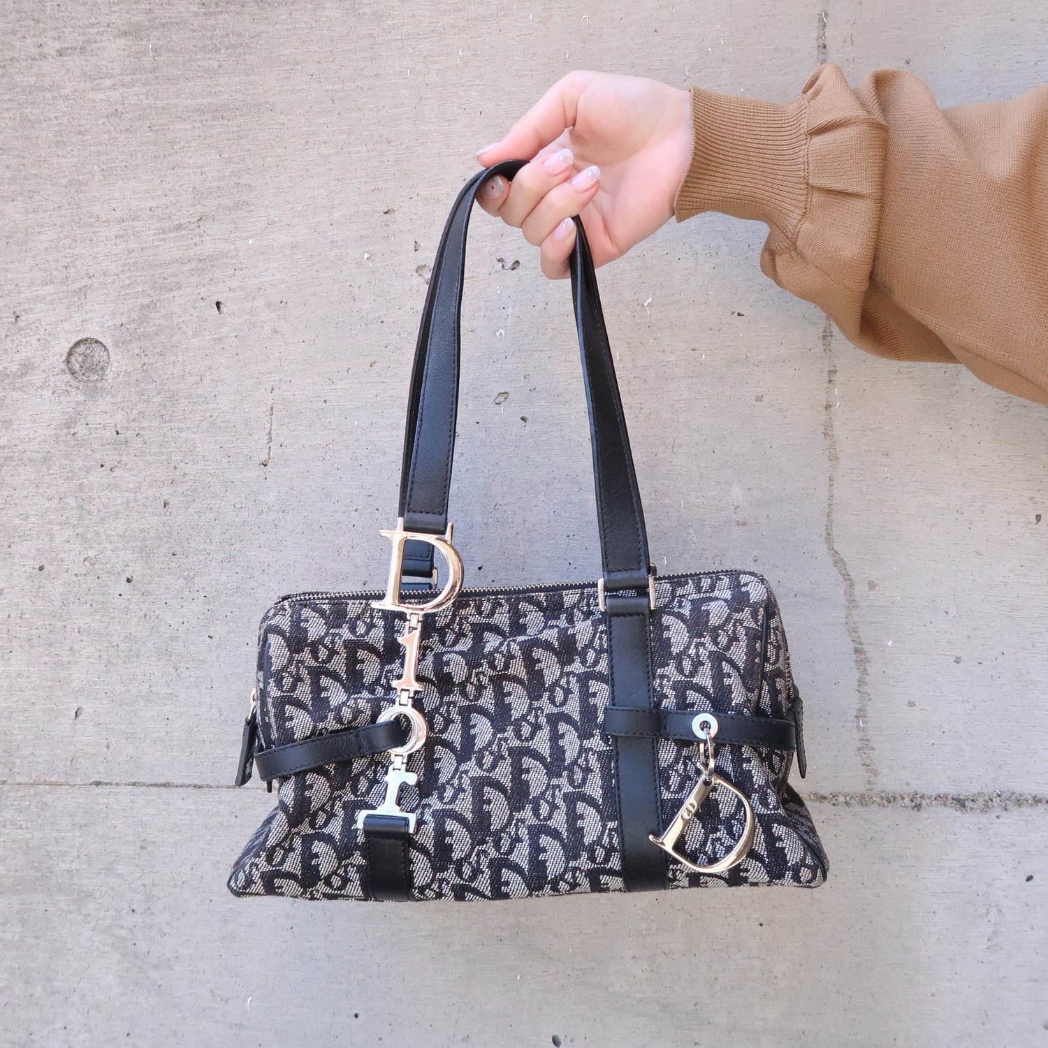 Dct Vintage Japan on Instagram: Louis Vuitton Monogram Pochette Bosphore Shoulder  Bag M40044⁠ .⁠ .⁠ .⁠ #louisvuitton #louisvuittonbag #louisvuittonsecondhand  #louisvuittonpreloved #shoulderbag #louisvuittonbosphore #lvbosphore  #loui
