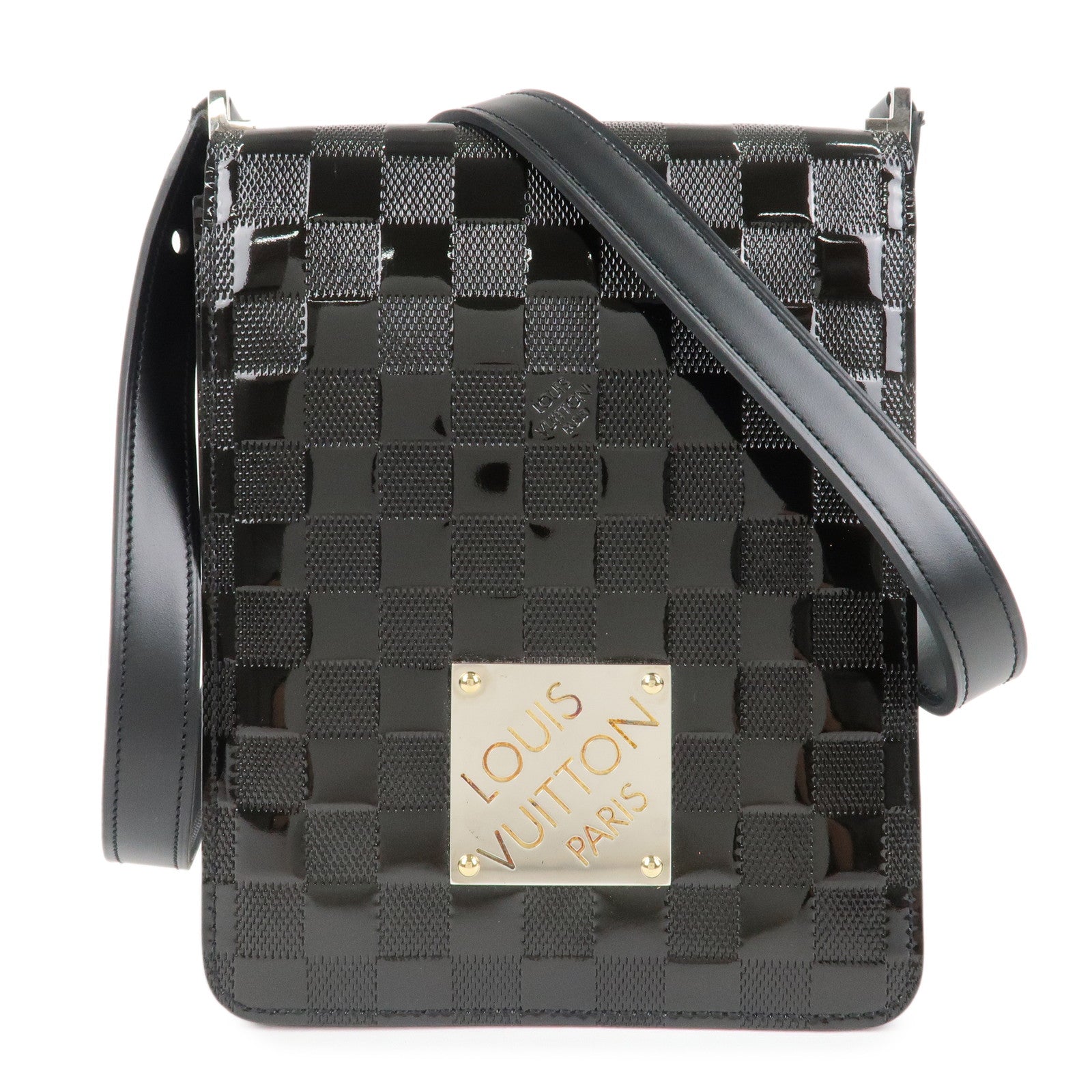 Louis-Vuitton-Damier-Vernis-Club-Shoulder-Bag-Noir-M92127