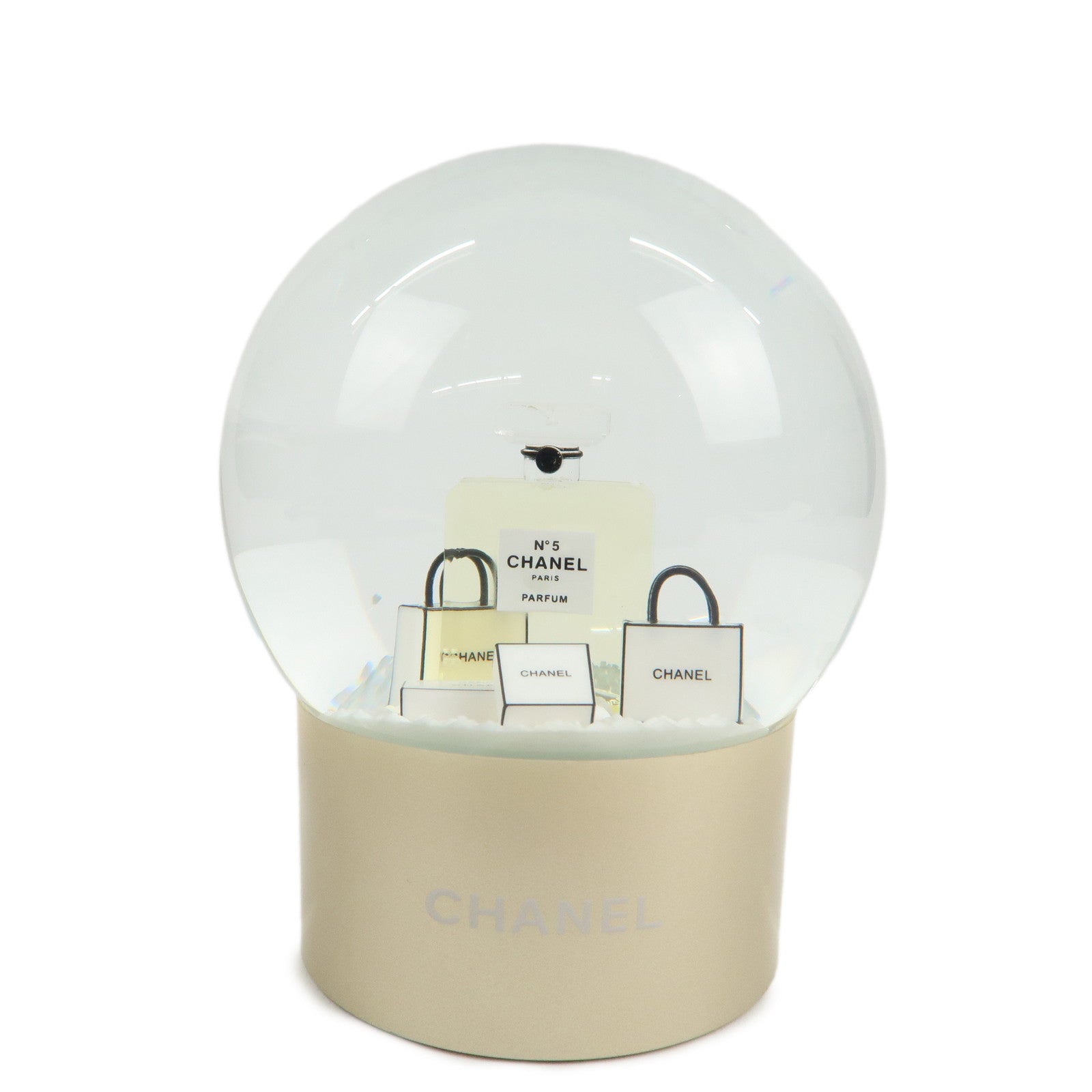 CHANEL-No.5-Glass-Snow-Globe-Snow-Dome-2015-Novelty-White-Gold