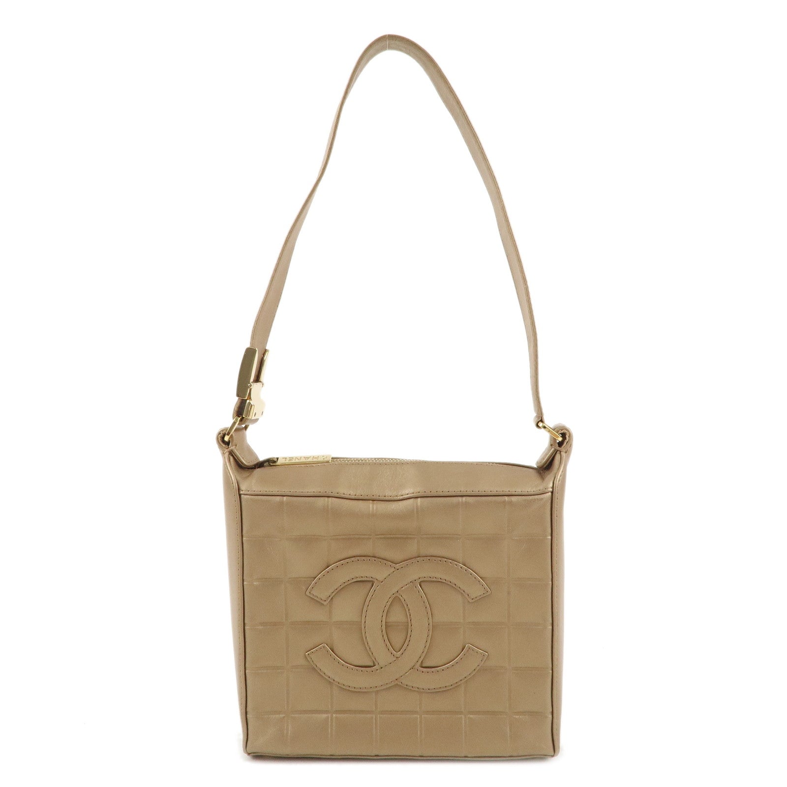 CHANEL-Chocolate-Bar-Lamb-Skin-Shoulder-bag-Gold