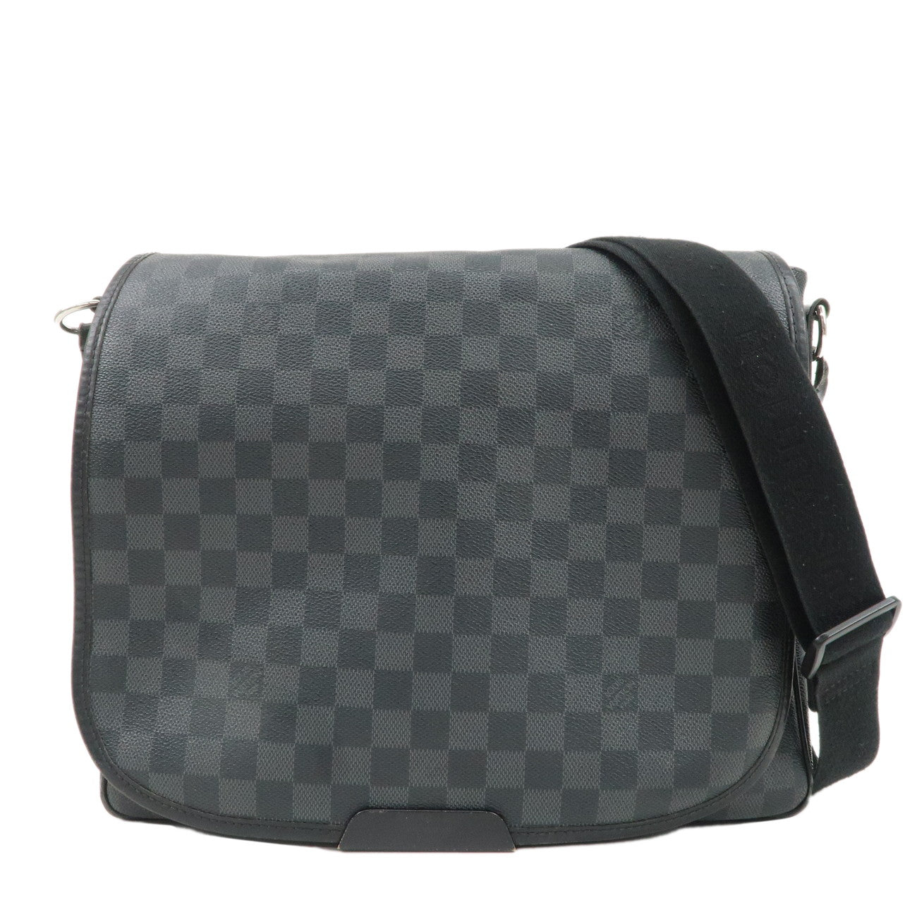 Louis-Vuitton-Damier-Graphit-Daniel-MM-Shoulder-Bag-N58029