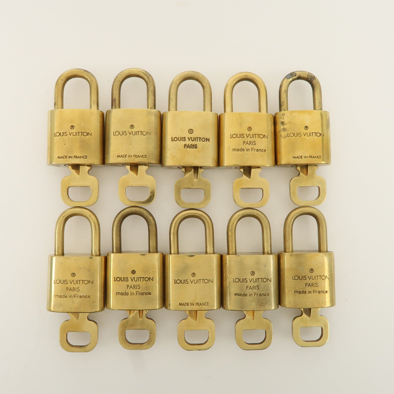 Louis Vuitton Set of 10 Lock & Key Cadena Key Lock Metal Gold Used