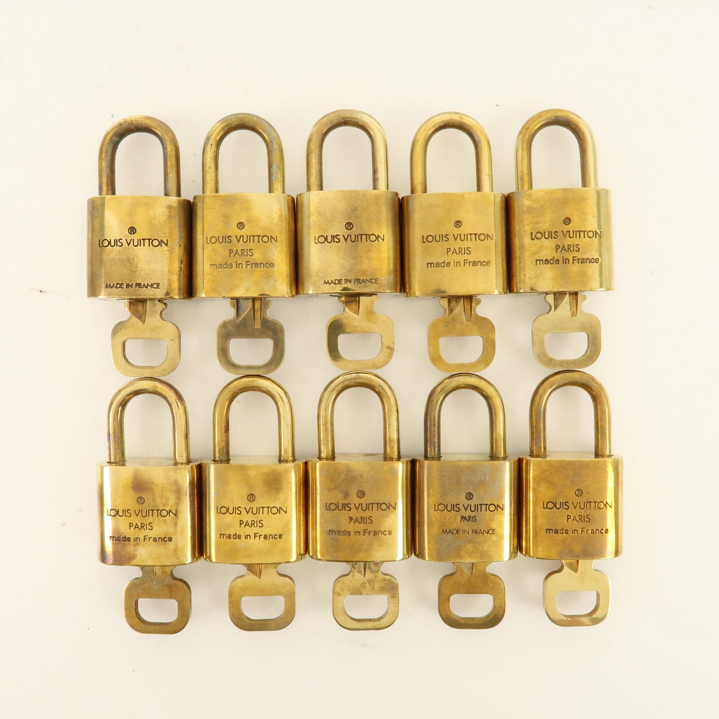 Louis Vuitton Set of 10 Lock & Key Cadena Key Lock Gold