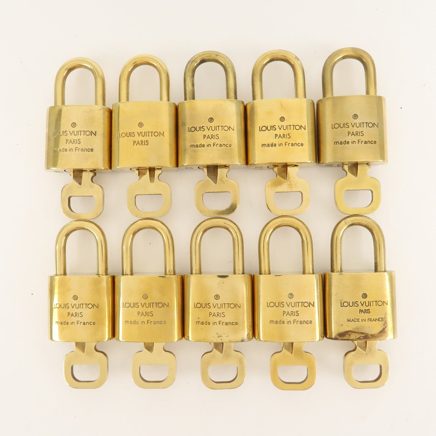 Louis Vuitton Set of 10 Lock & Key Cadena Key Lock Gold