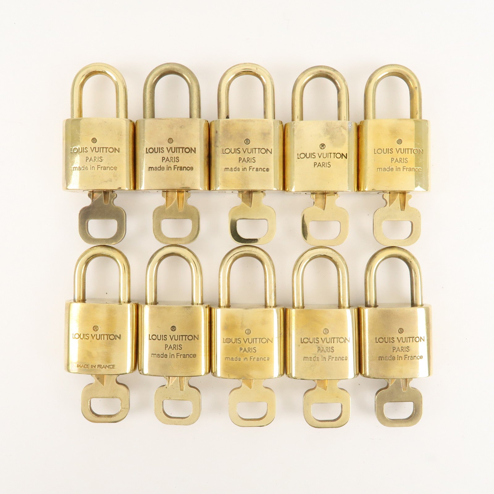 Louis Vuitton Set of 10 Lock & Key Cadena Key Lock Metal Gold