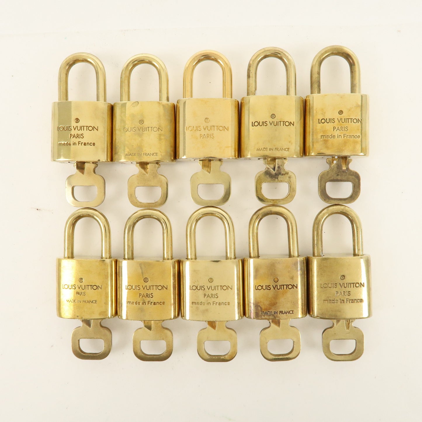 Louis Vuitton Set of 10 Lock & Key Cadena Key Lock Gold