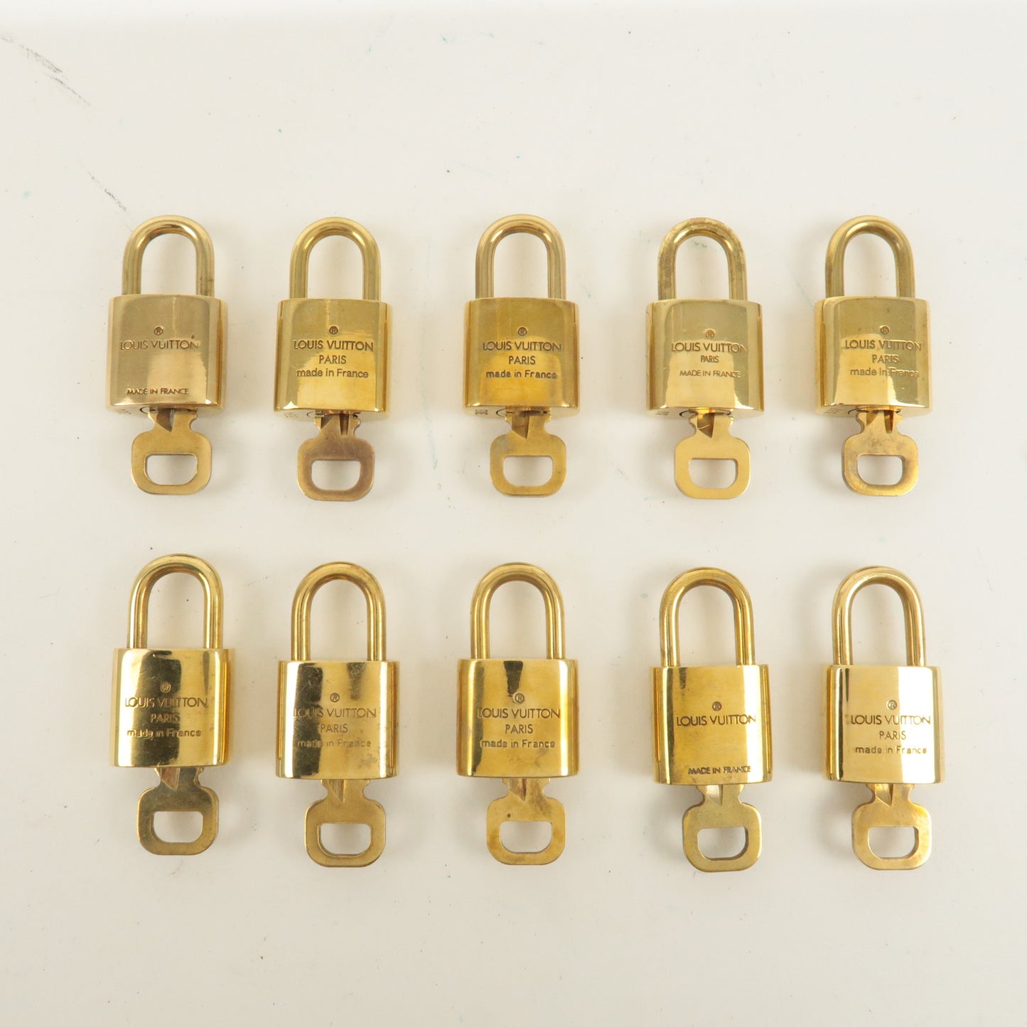 Louis Vuitton Set of 10 Lock & Key Cadena Key Lock Gold