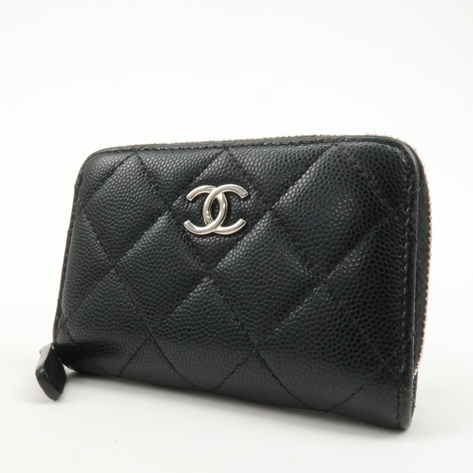 CHANEL Matelasse Caviar Skin Round Zipper Coin Case Black A69271