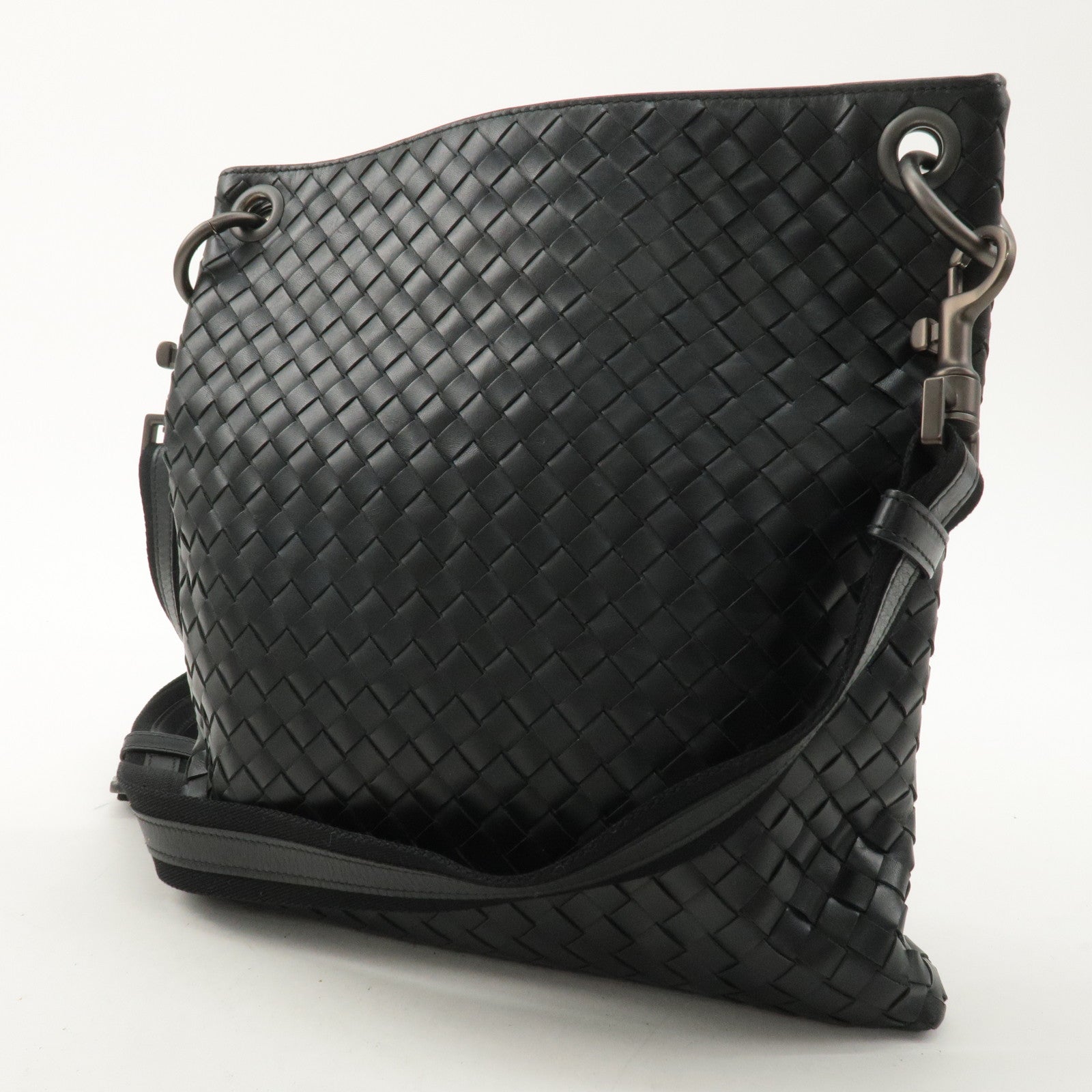 BOTTEGA VENETA Intrecciato Leather Shoulder Bag Black 172736