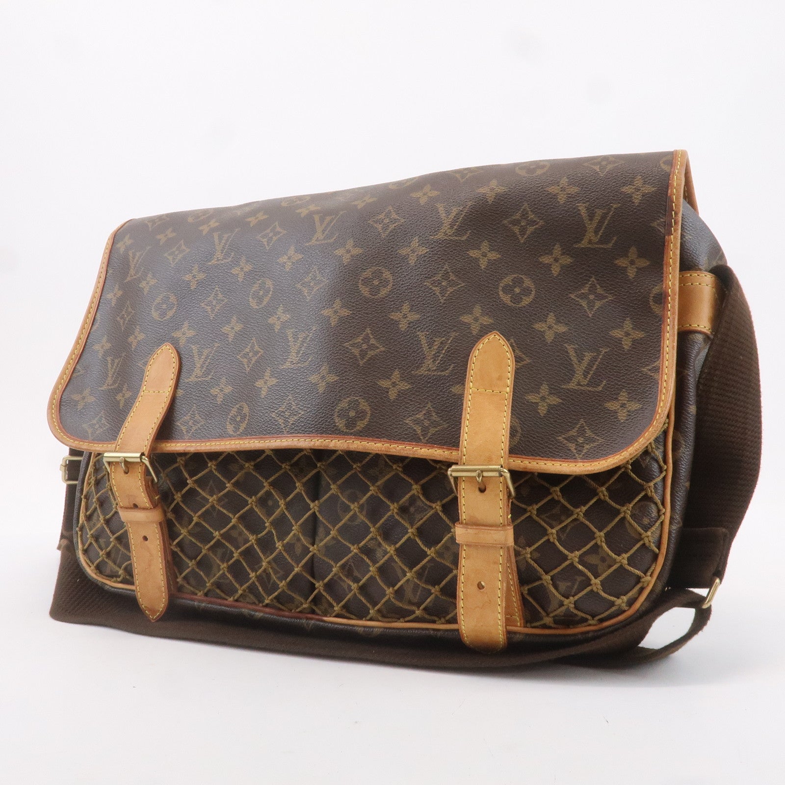 Louis Vuitton Monogram Gongo MM Shoulder Bag Brown M40116