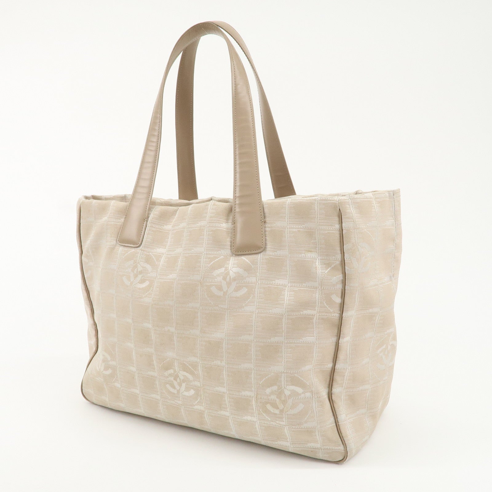 CHANEL New Travel Line Nylon Jacquard Leather Tote Bag Beige A15991 Used