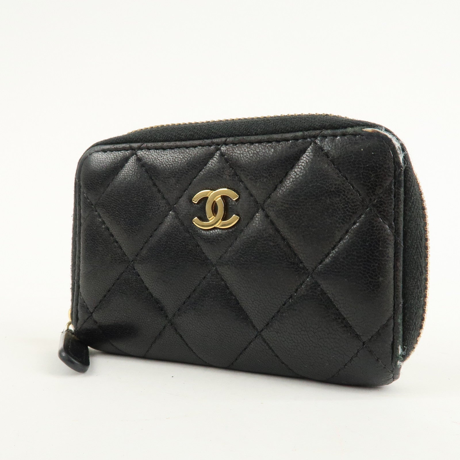 CHANEL Matelasse Lamb Skin Zip Around Coin Case Black A69271 Used