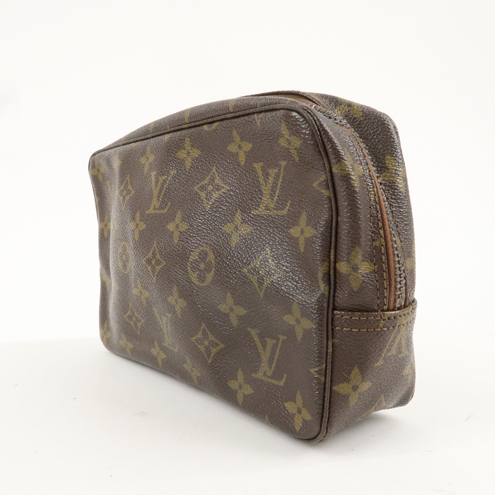 is Vuitton Monogram Trousse Toilette 23 Cosmetic Pouch M47524