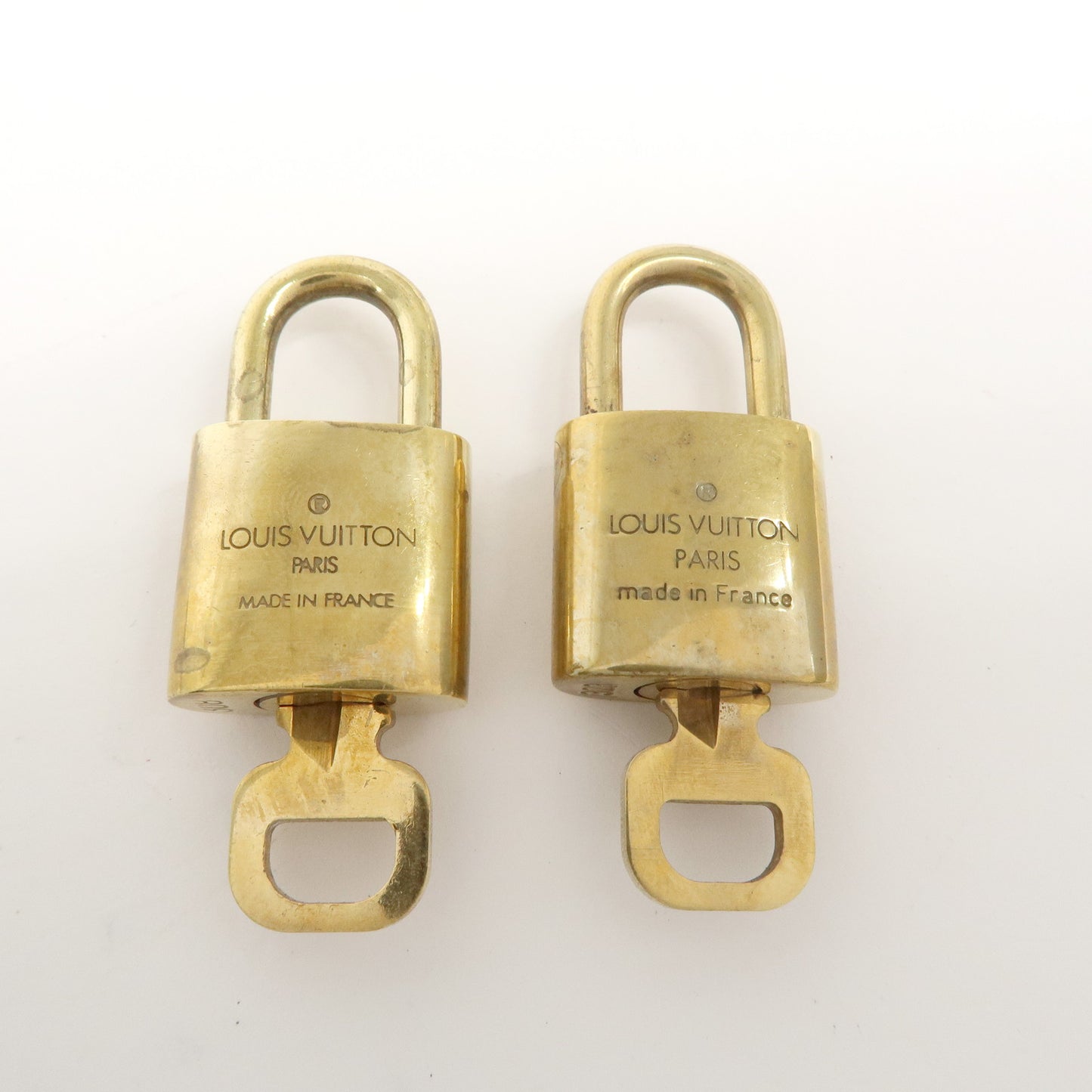 Louis Vuitton Set of 10 Lock & Key Cadena Key Lock Gold