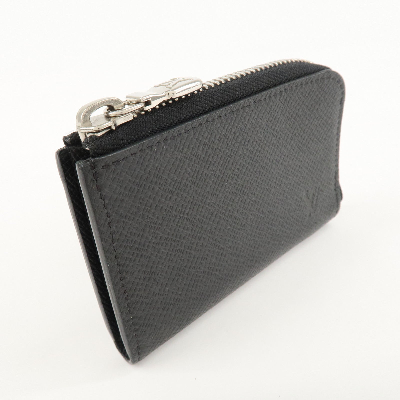 Louis Vuitton Taiga Porte Monnaie Jour Zip Coin Case Noir M63375