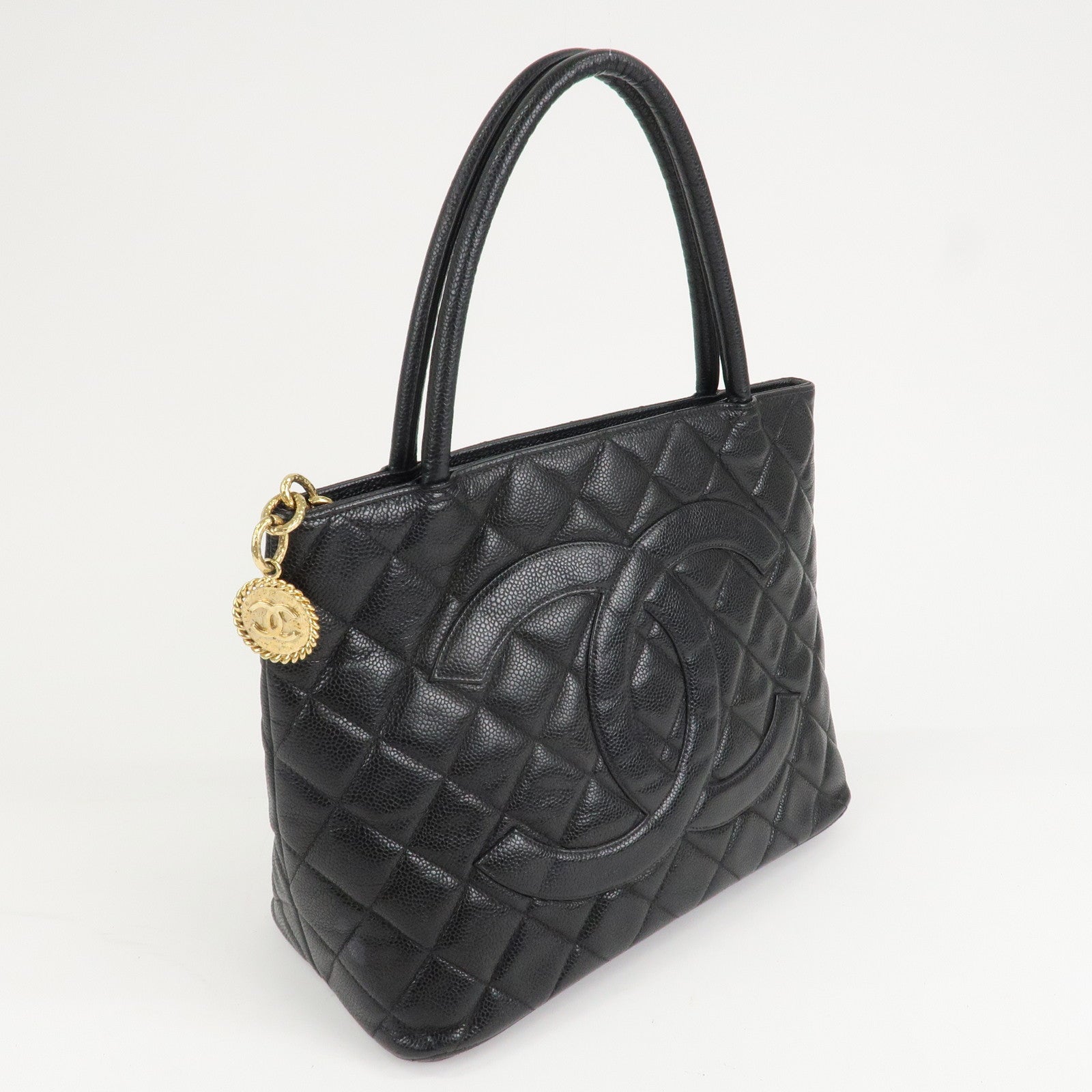 CHANEL Matelasse Caviar Skin Medalion Tote Bag Hand Bag A01804 Used