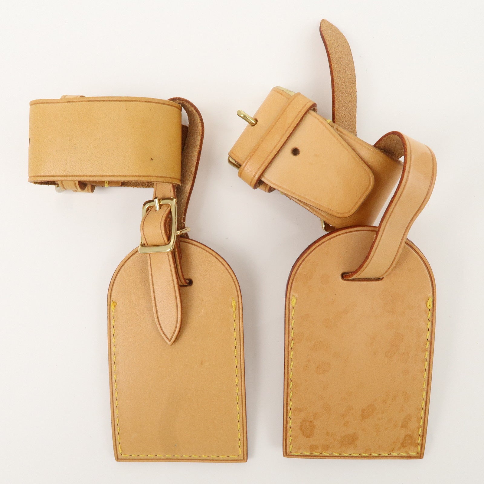 Louis Vuitton Set of 10 Leather Name Tag & Poignet Natural Used