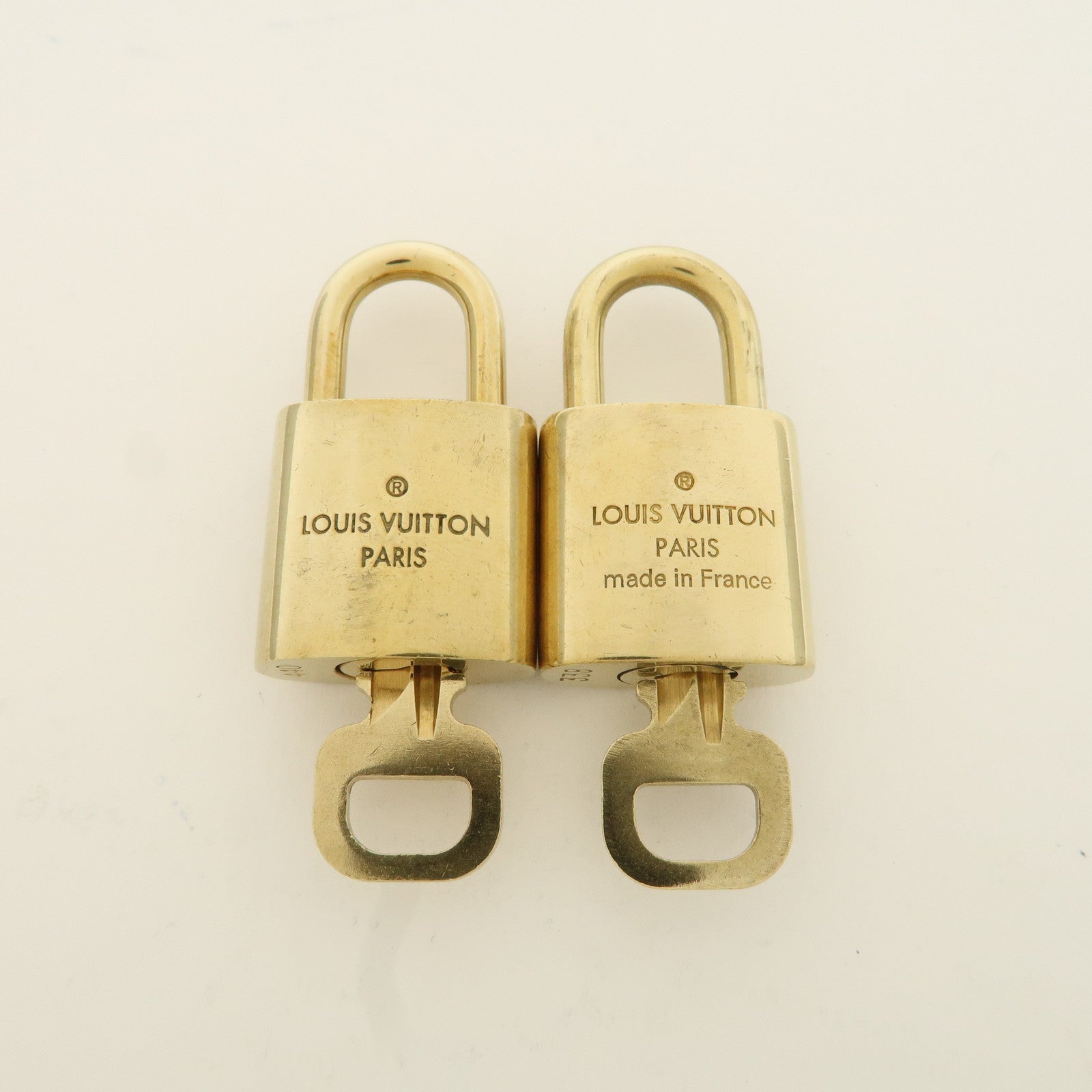 Louis Vuitton Set of 10 Lock & Key Cadena Key Lock Metal Gold Used