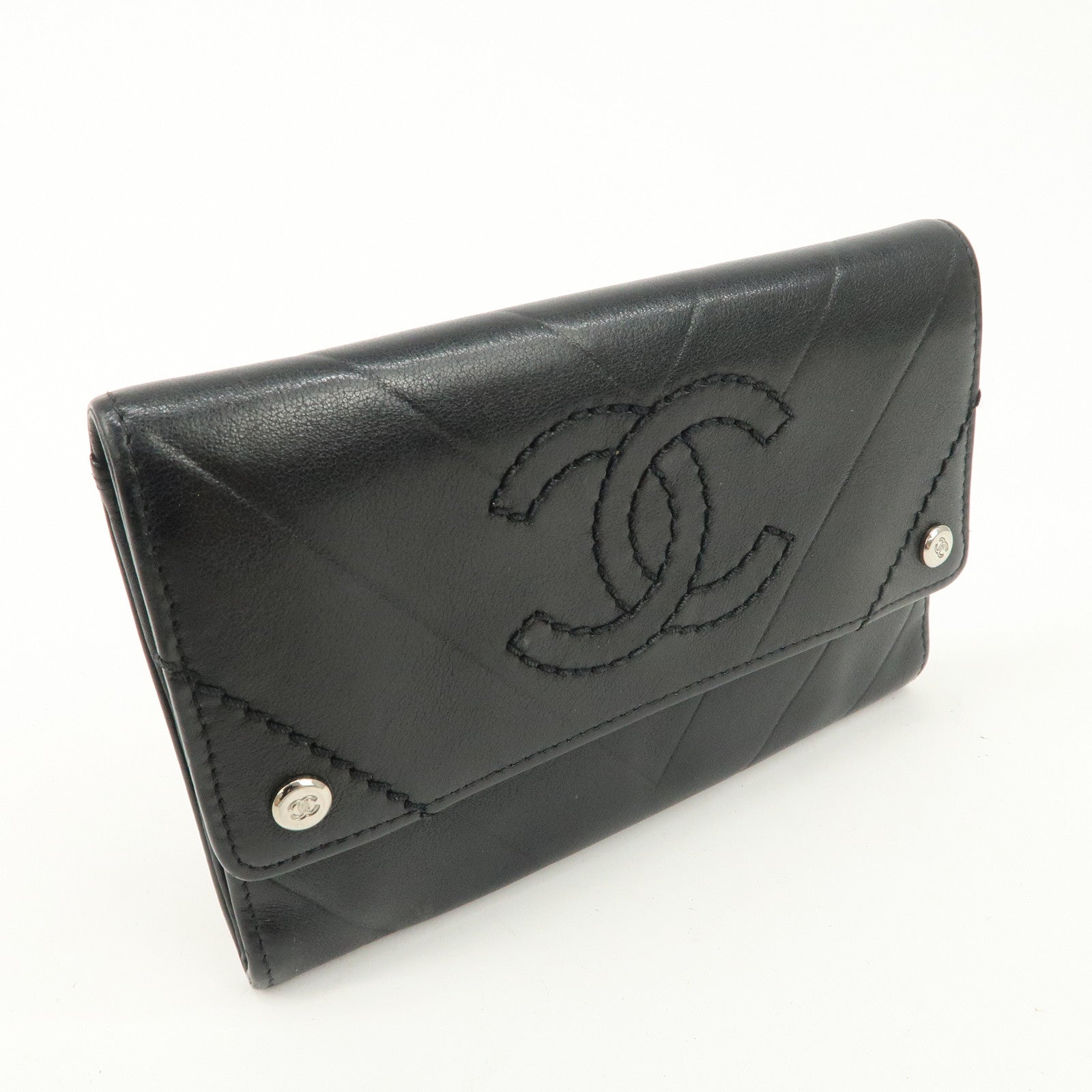 CHANEL V Stitch Lamb Skin COCO Mark Hook Bi-Fold Wallet Black Used