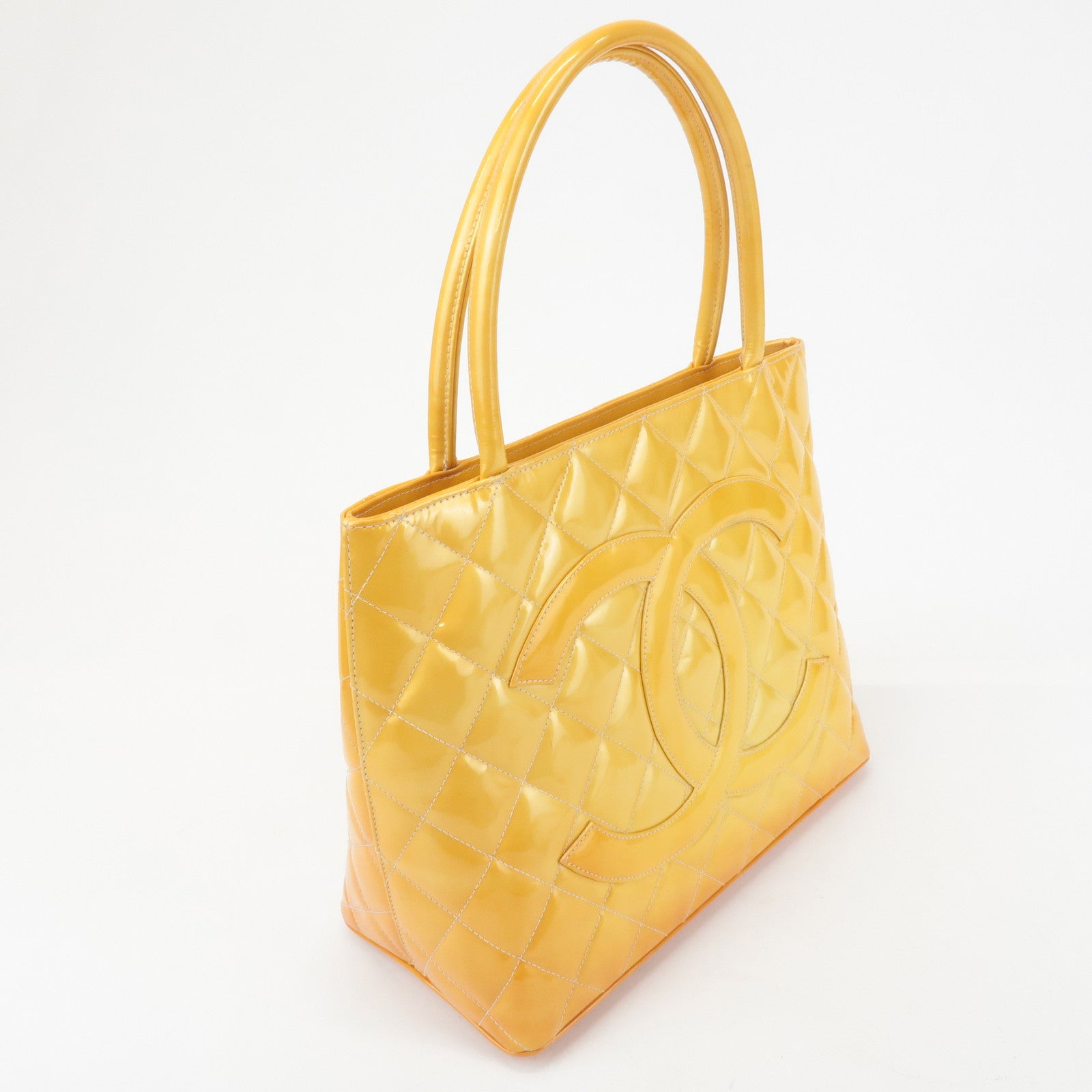 CHANEL Matelasse Patent Leather Medalion Tote Bag Yellow A01804 Used