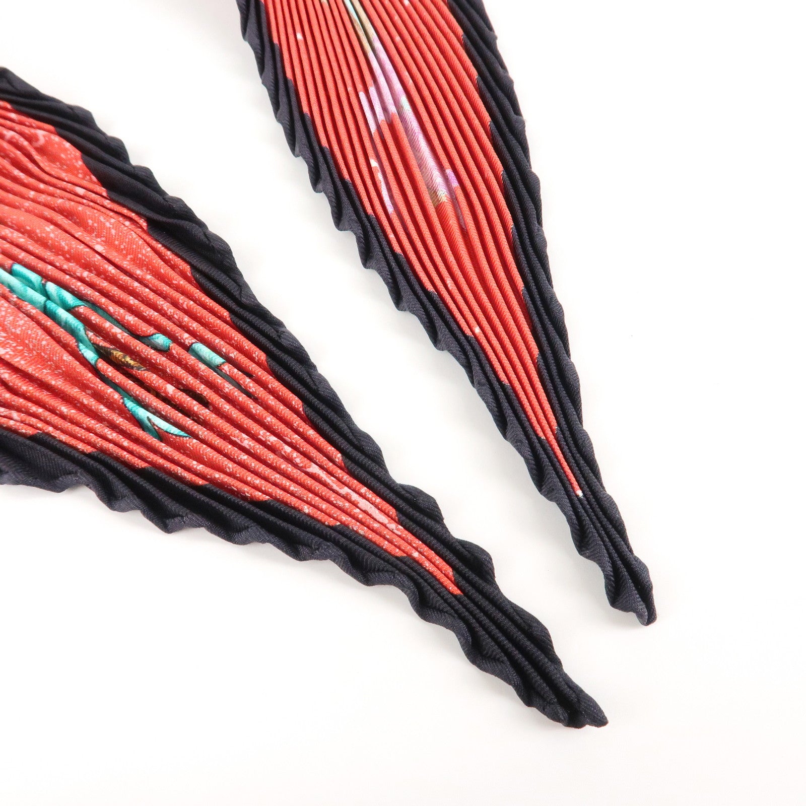 HERMES Silk 100% Pleats Carre PIERRES d' ORIENT et OGGIDENT Scarf Used