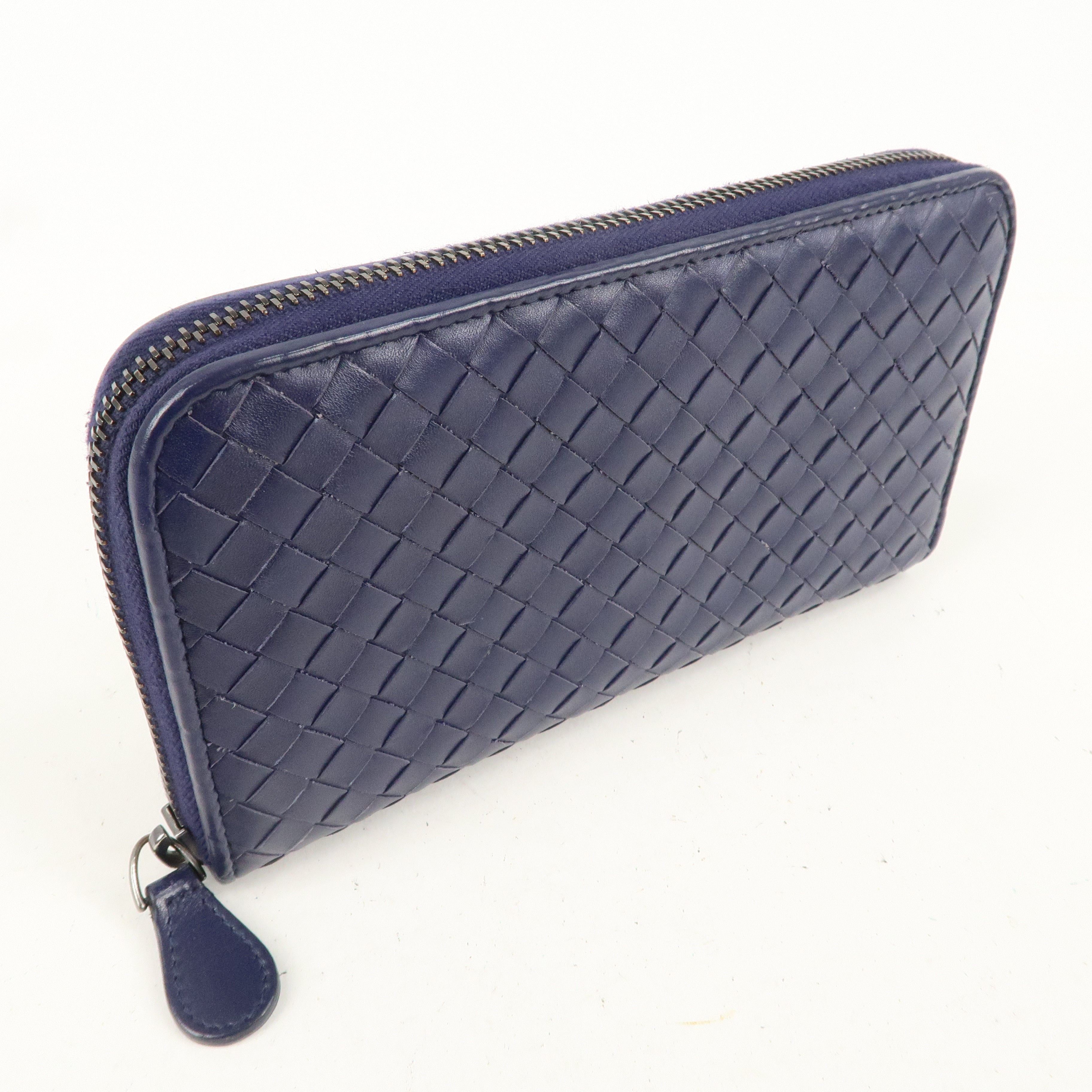 BOTTEGA VENETA Intrecciato Leather Round Zipper Long Wallet