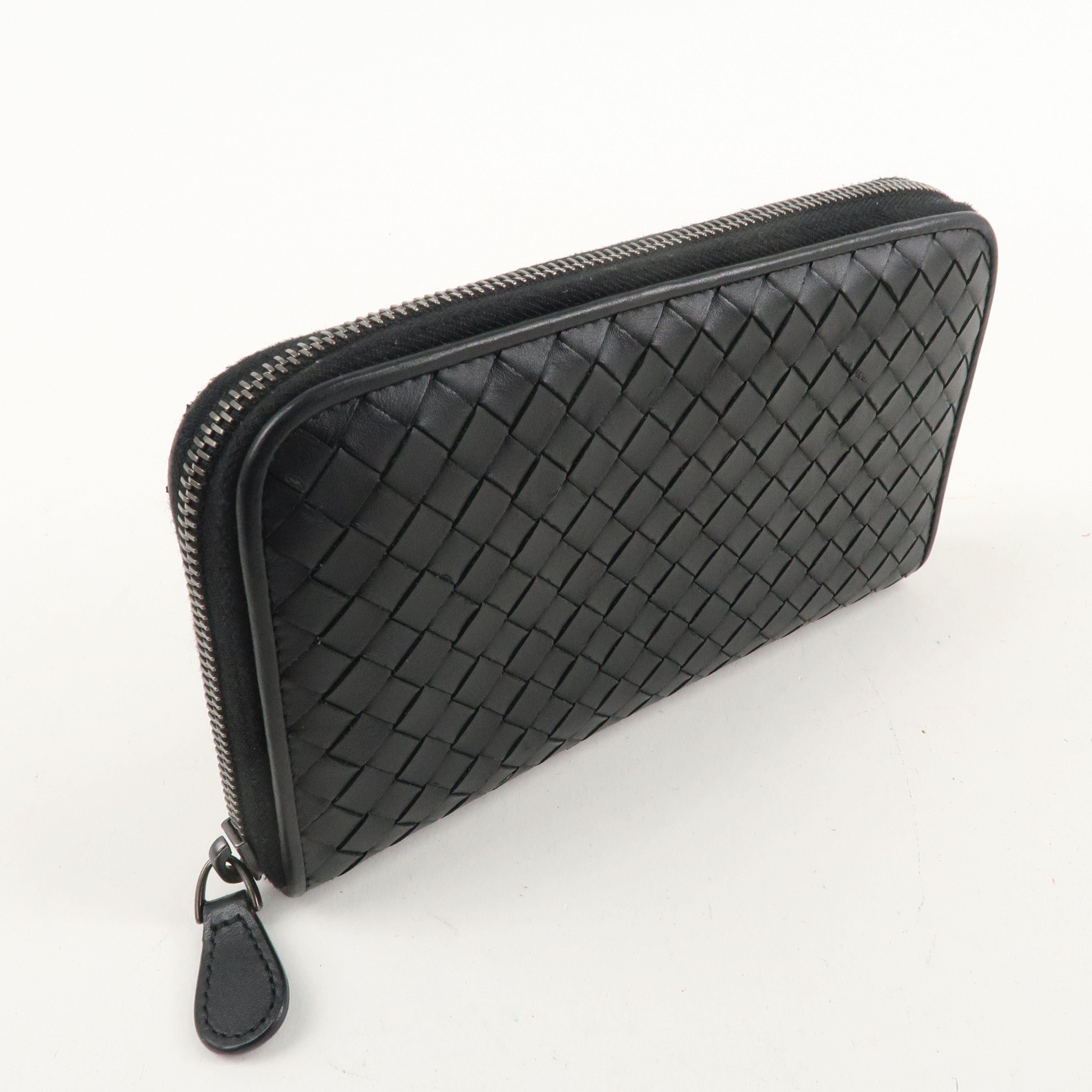 BOTTEGA VENETA Intrecciato Leather Zip Round Wallet Black 114076