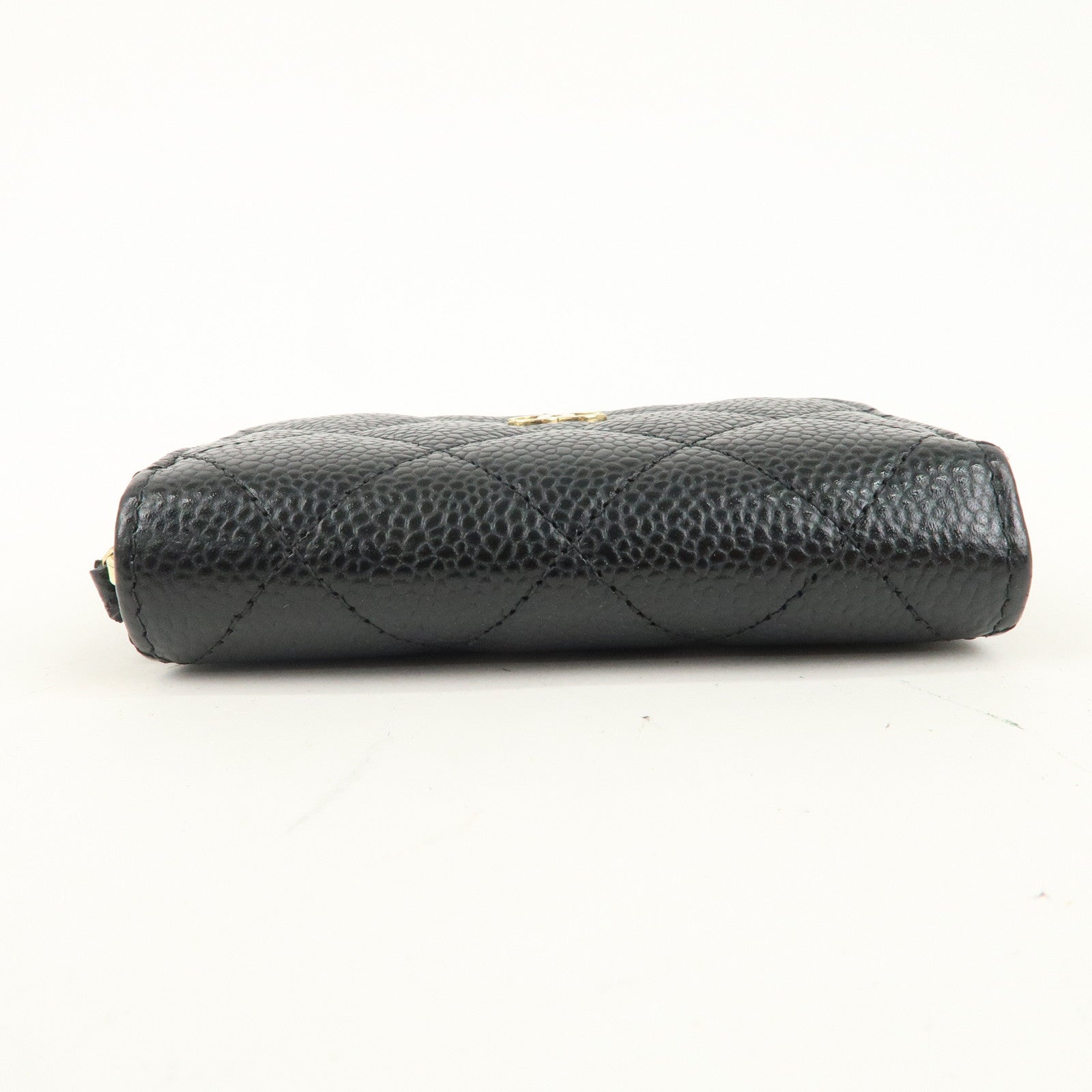 CHANEL Matelasse Caviar Skin Round Zipper Coin Case Black A69271