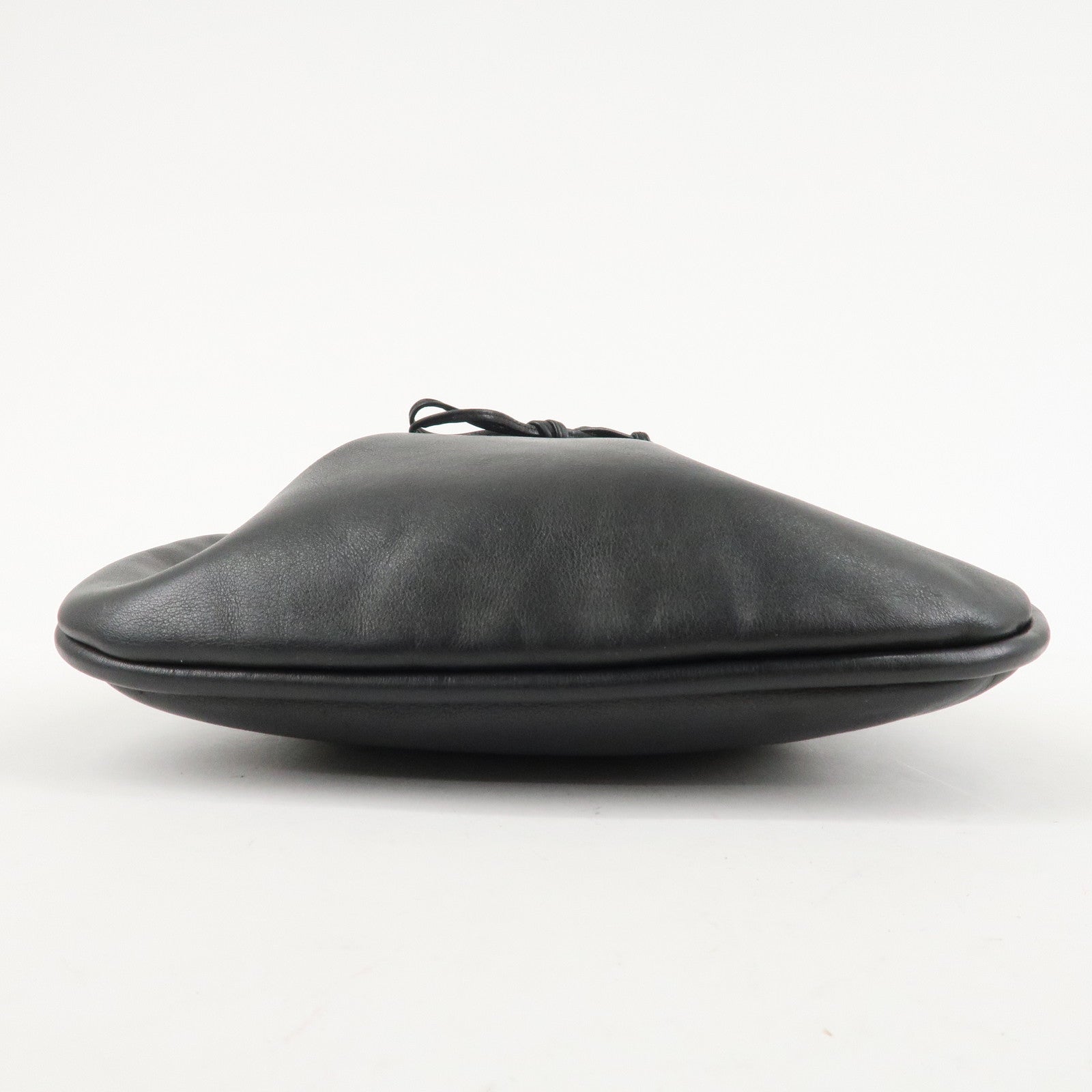 GUCCI Leather Shoulder Bag Drawstring Bag Black Silver 001.4034 Used