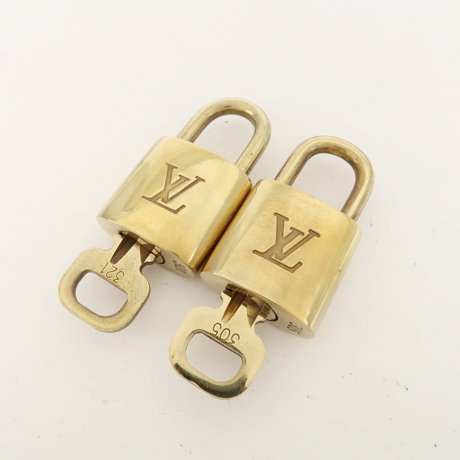 Louis Vuitton Set of 10 Lock & Key Cadena Key Lock Metal Gold