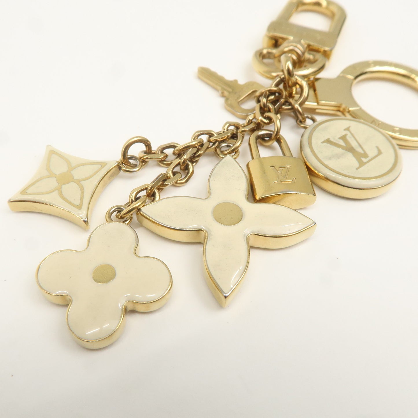 Louis Vuitton Porte Cles Pampille Bag Charm Gold Ivory M91927