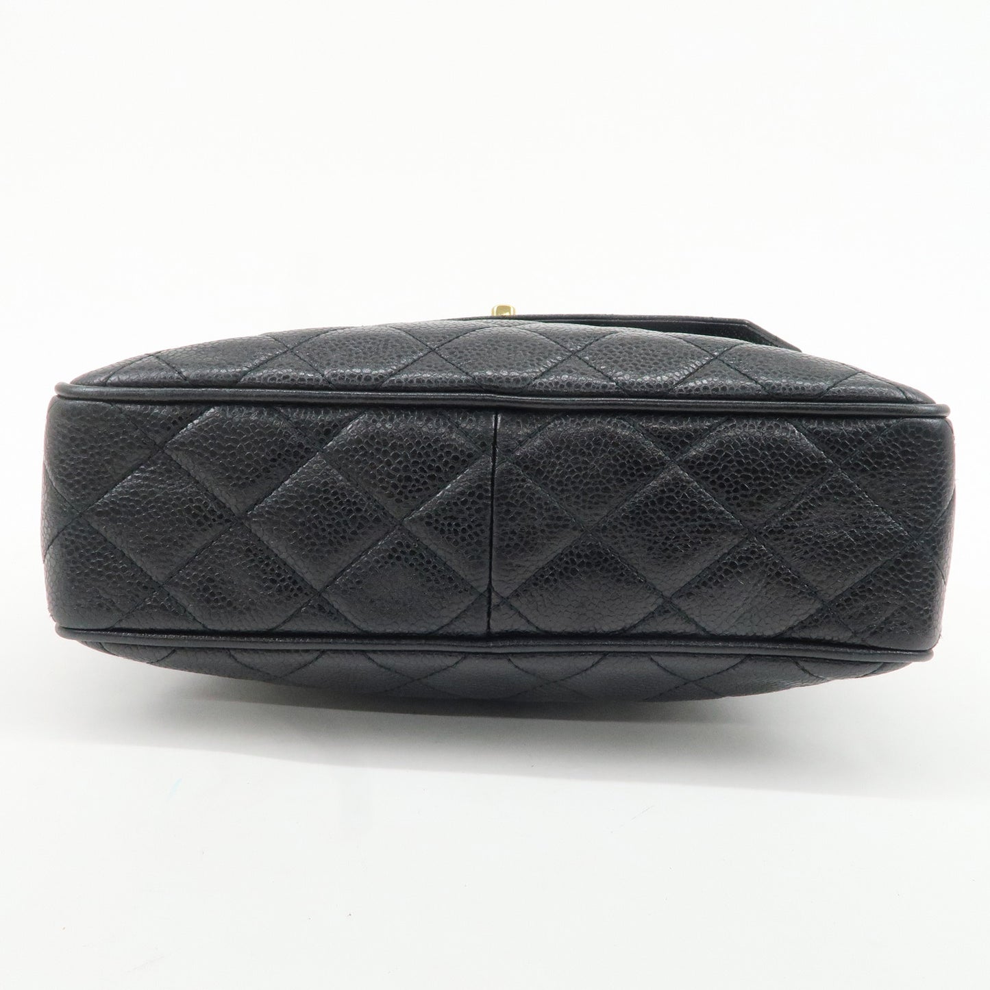 CHANEL Matelasse Caviar Skin Shoulder Bag Black 2944818