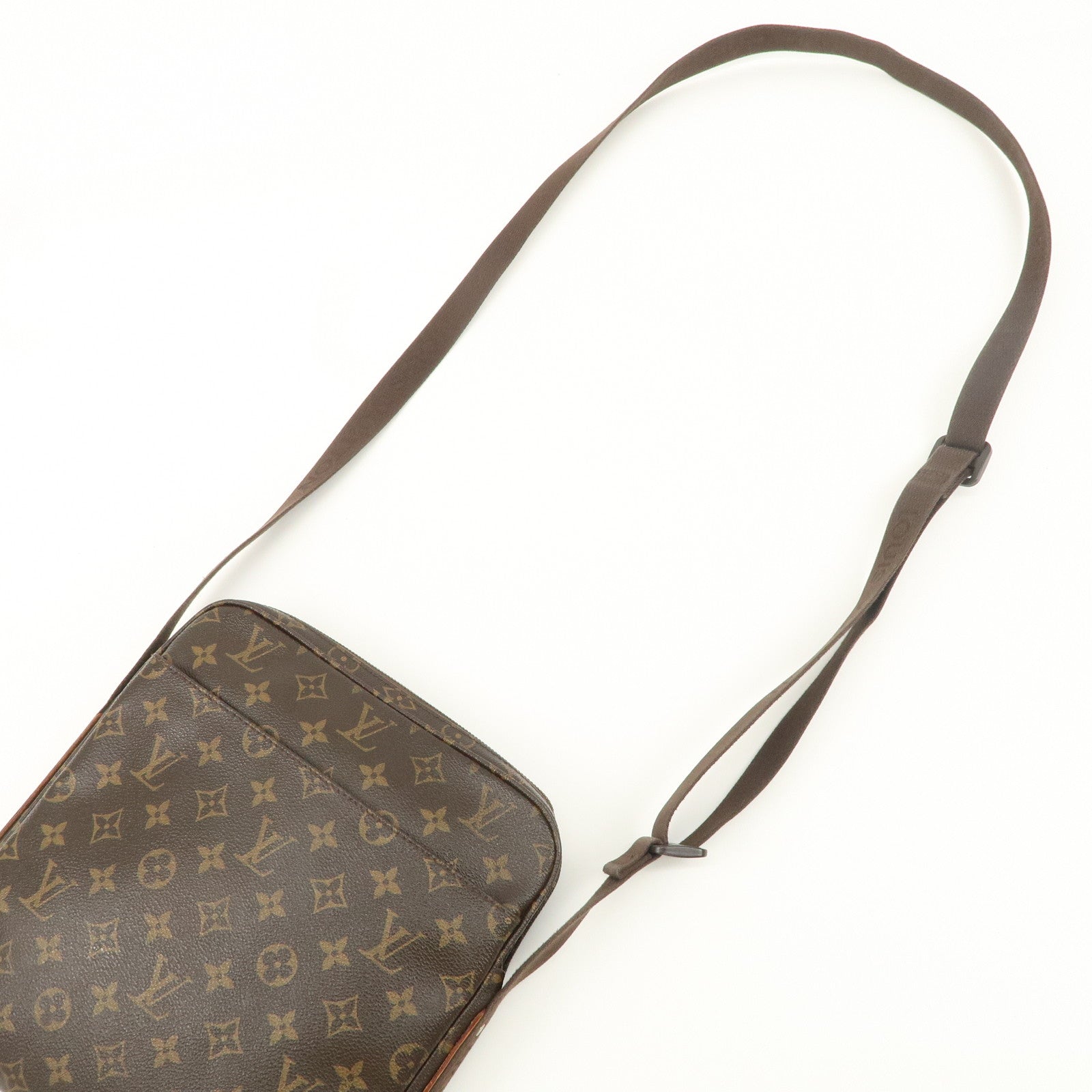 Louis Vuitton Monogram Trotteur Beaubourg Shoulder Bag M97037