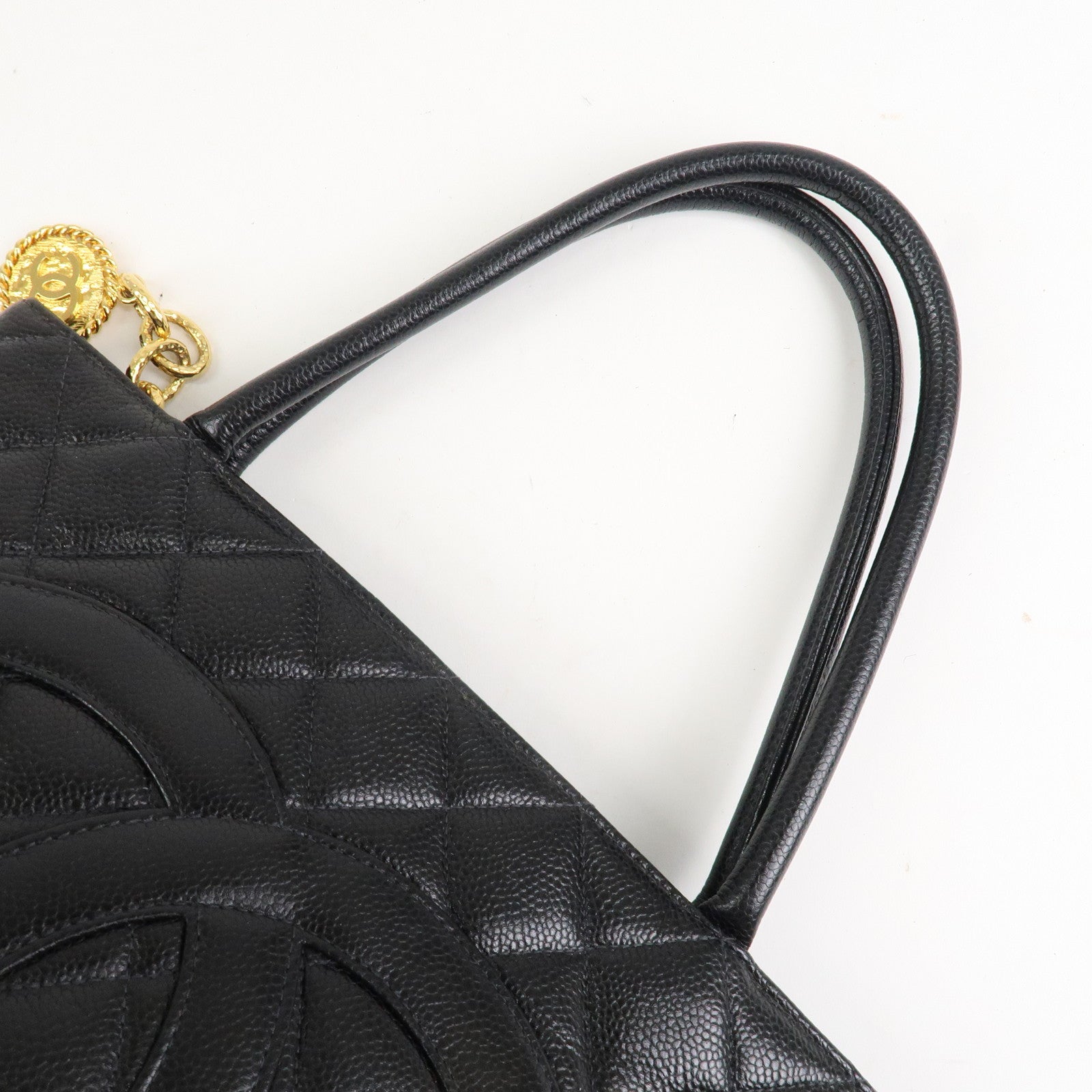 CHANEL Matelasse Caviar Skin Medalion Tote Bag Hand Bag A01804 Used