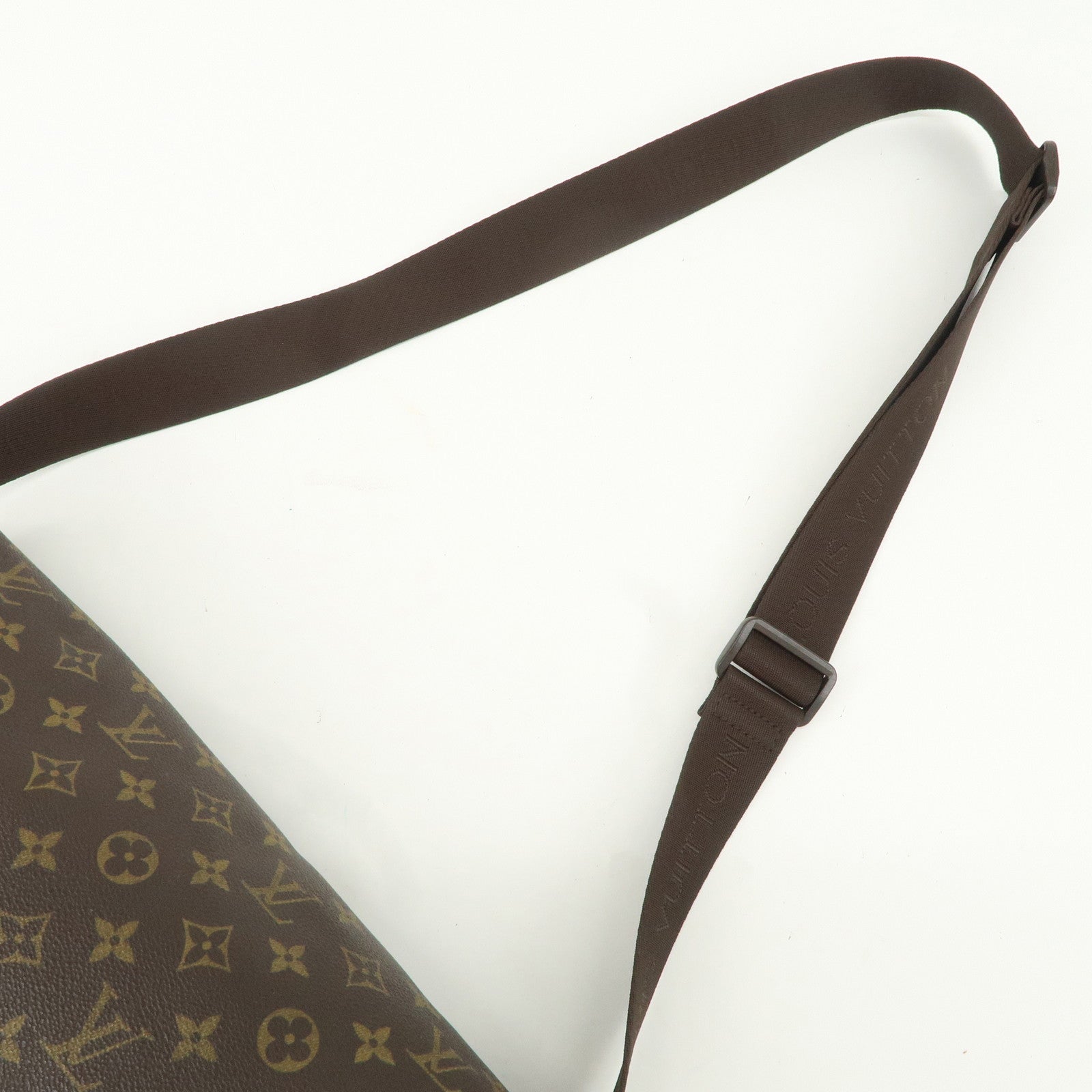 Louis Vuitton Monogram Abbesses Messenger Bag Hand Bag M45257