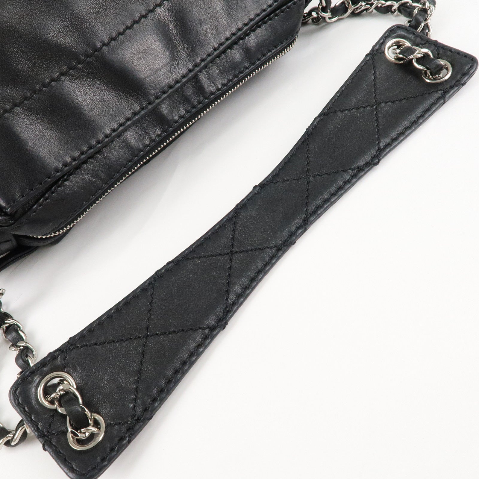 CHANEL Matelasse LambSkin Chain Shoulder Bag Black Silver Hardware