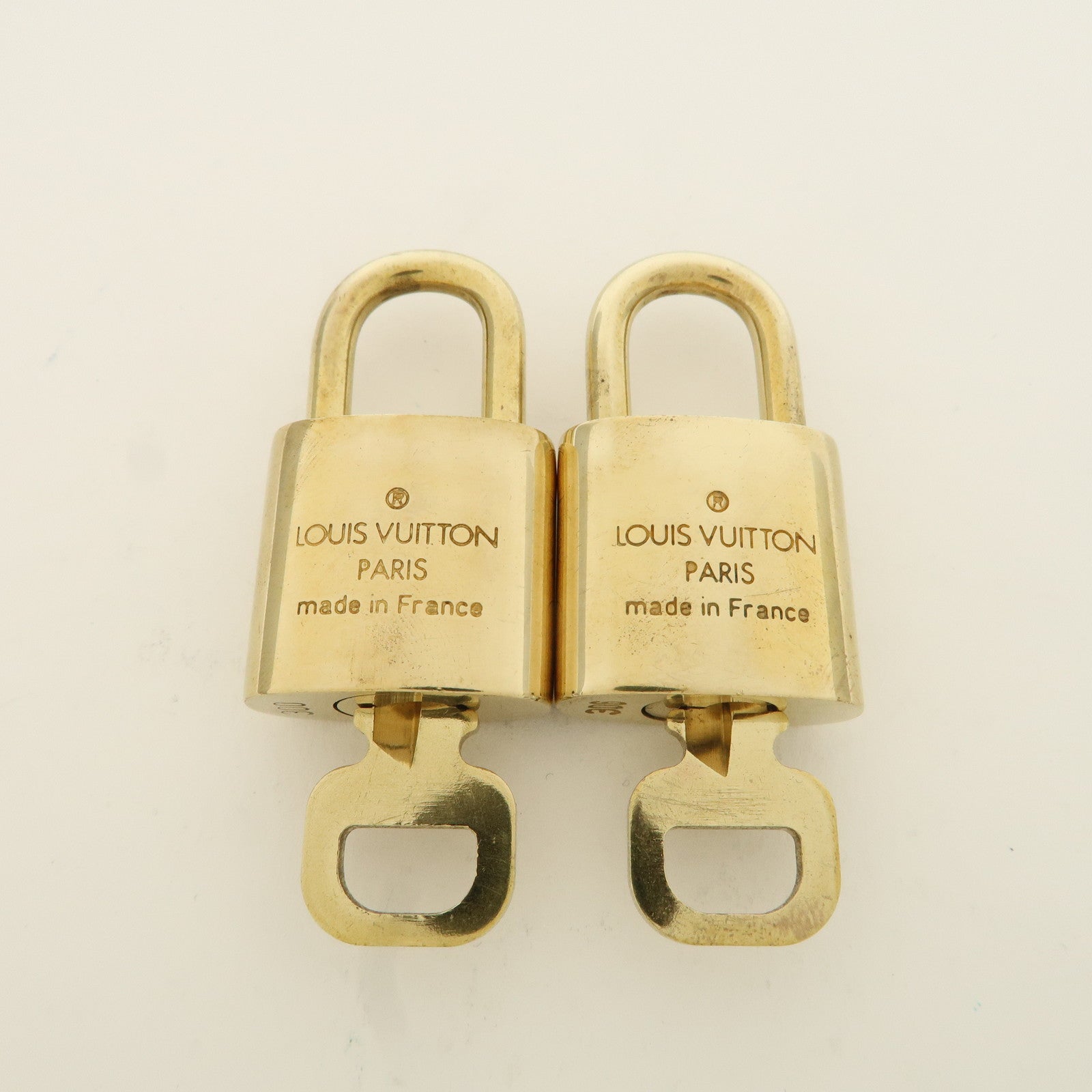 Louis Vuitton Set of 10 Lock & Key Cadena Key Lock Metal Gold Used